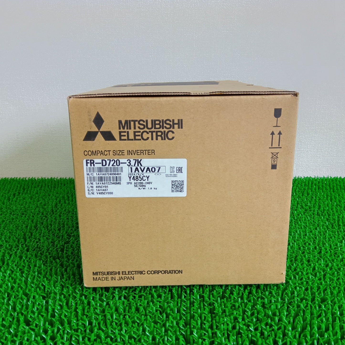 三菱電機 FR-D720-3.7k インバータ