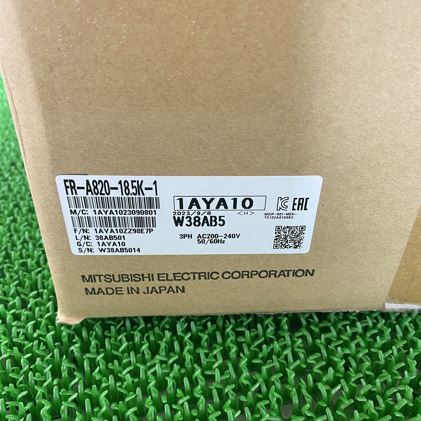 三菱電機 FR-A820-18.5K-1 インバータ