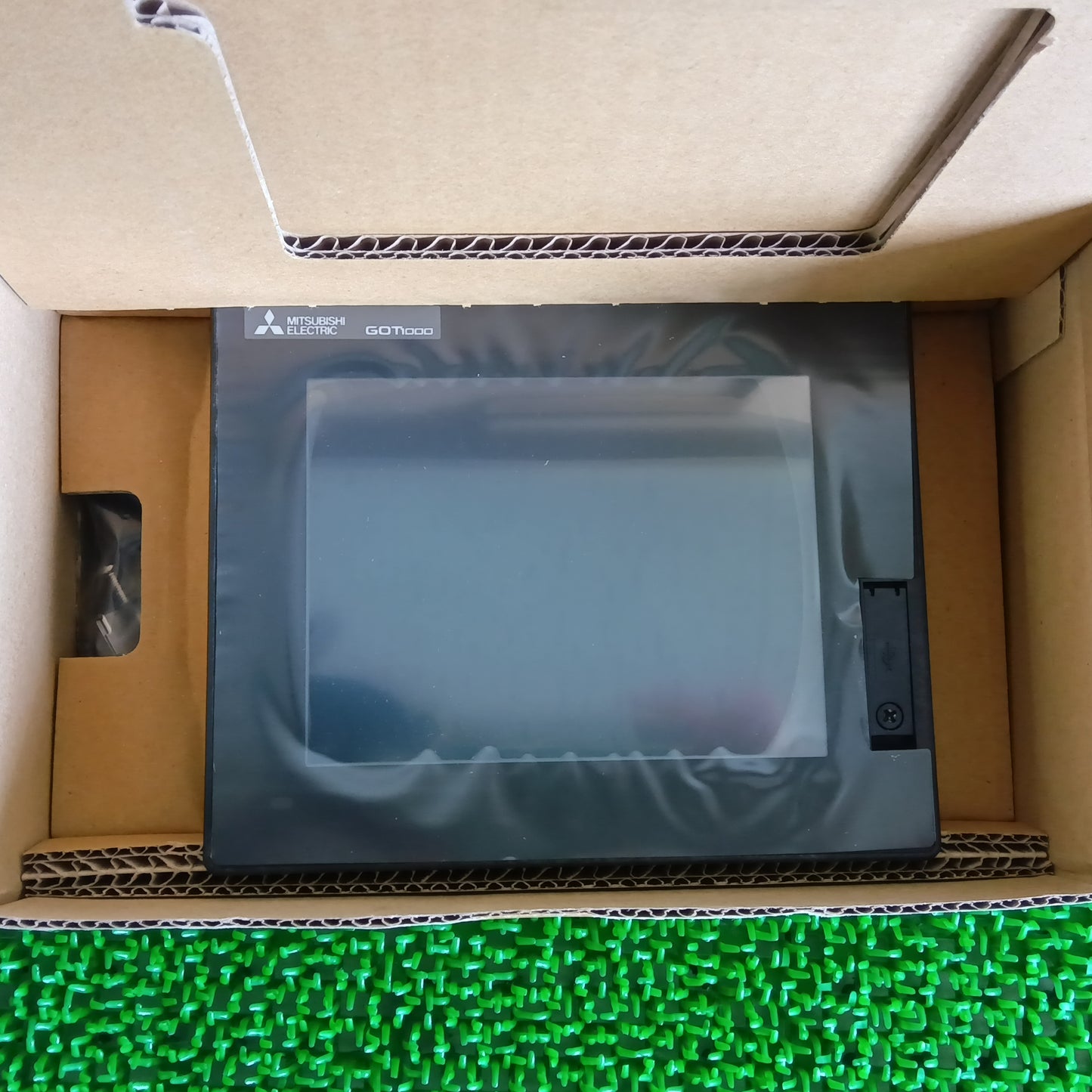 【c767】三菱電機 GT1455-QTBDE GOT本体 5.7型 グラフィックオペレーション 開封済み 保管品