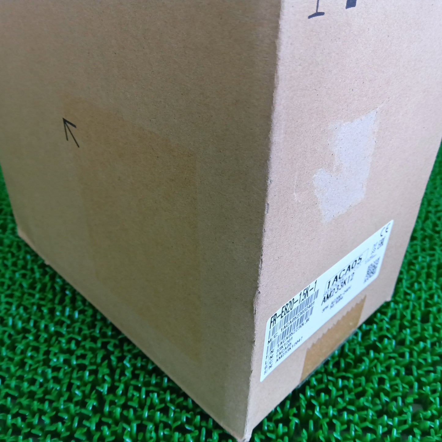 三菱電機 FR-E820-1.5K-1 インバータ FREQROL-E800シリーズ