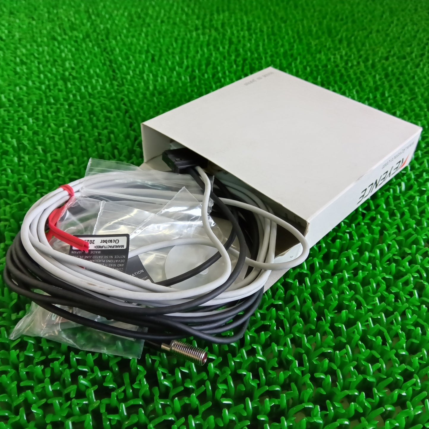 キーエンス LV-S71 レーザーセンサ 未開封