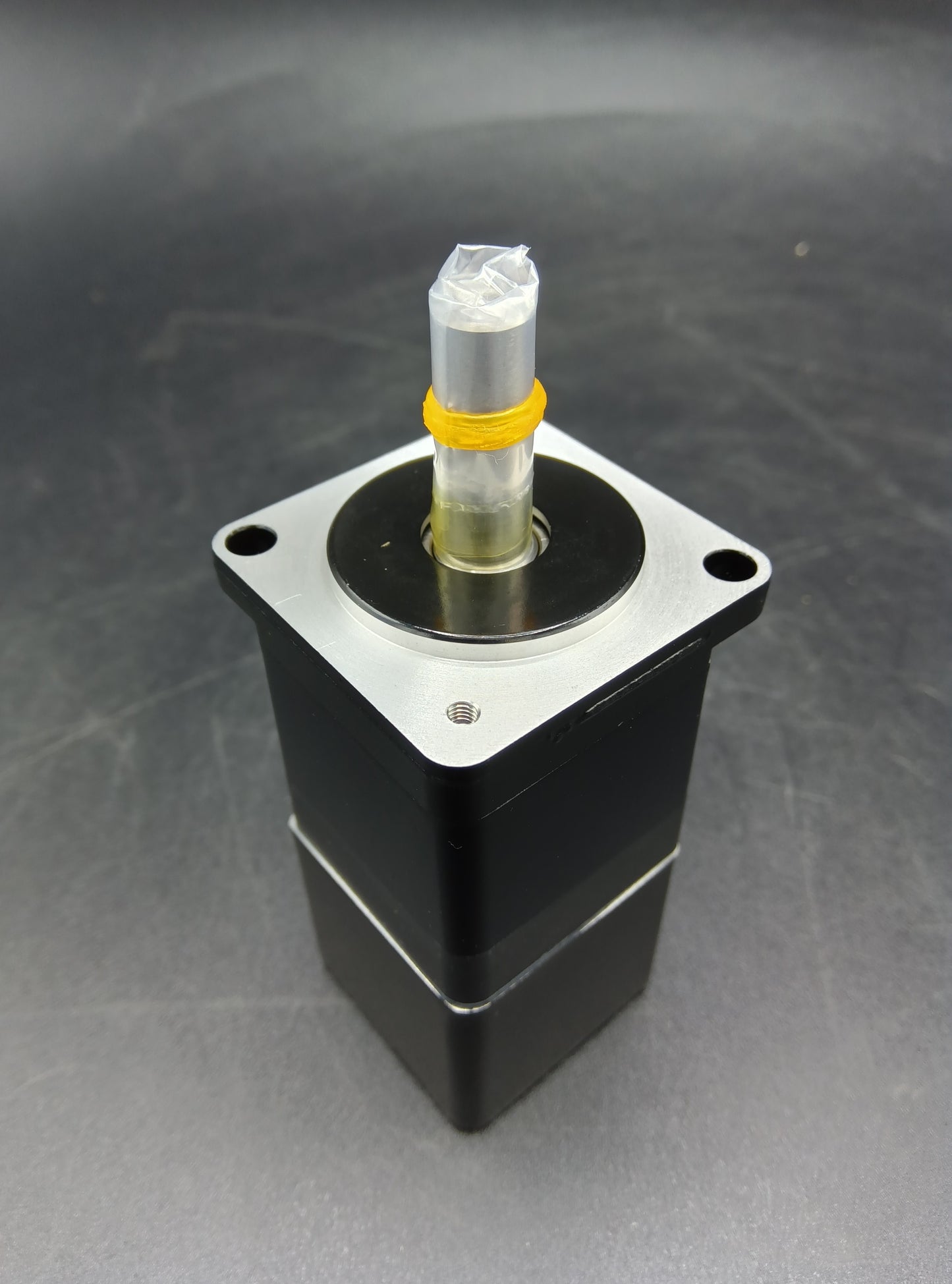 Yaskawa Electric SGMJV-A5A3A21 Servo Motor/Pack