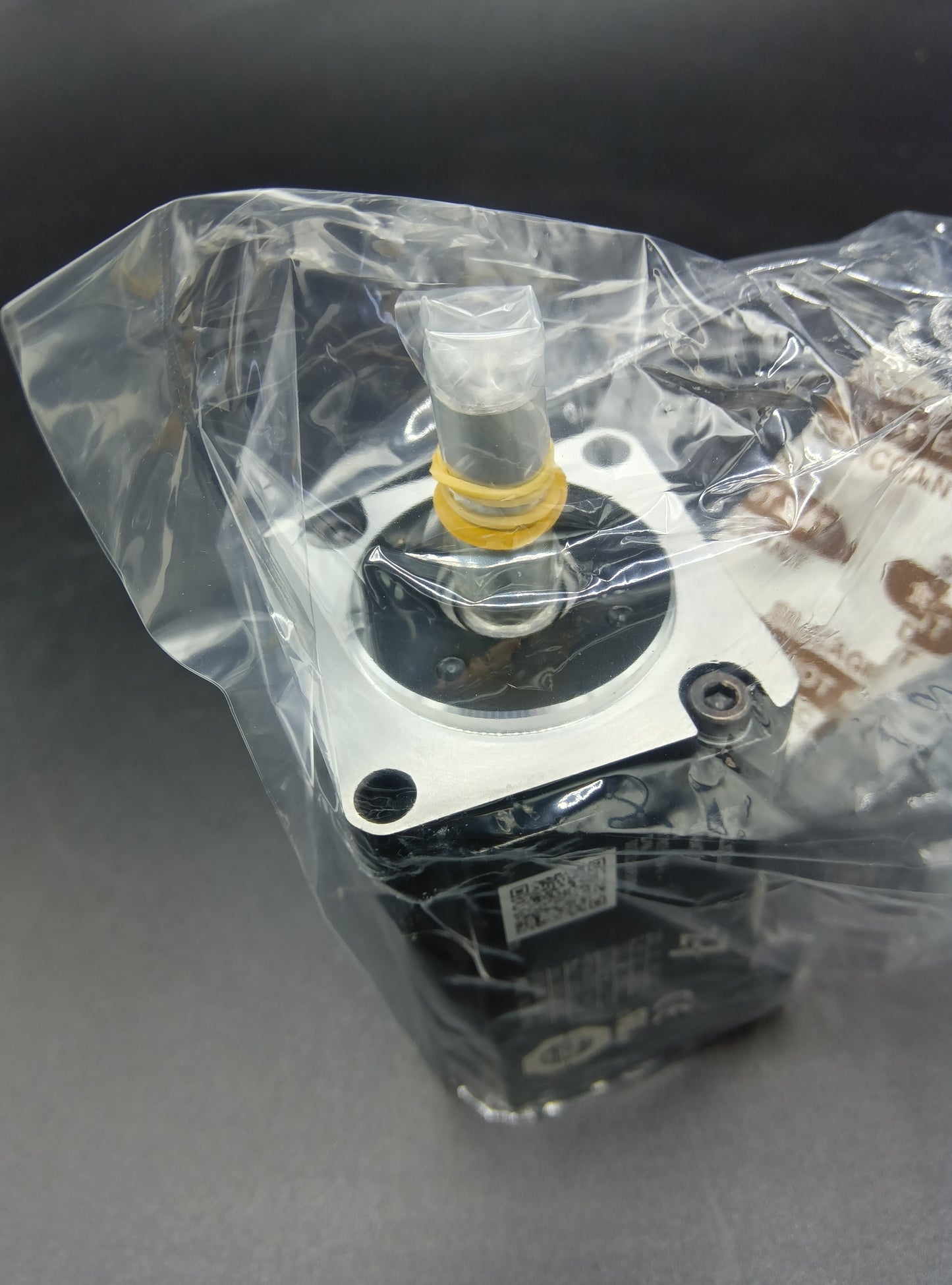 Yaskawa Electric SGM7A-01A6A21 Servo Motor/Pack