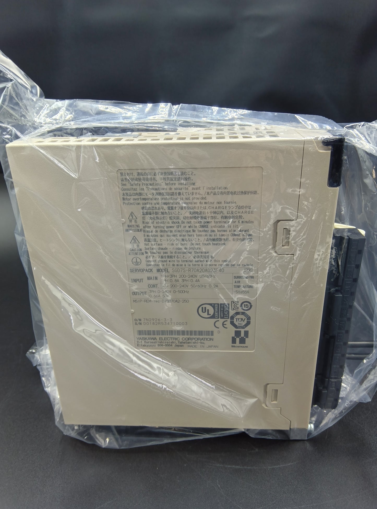 Yaskawa Electric SGD7S-R70A20A023F40 Servo Motor/Pack