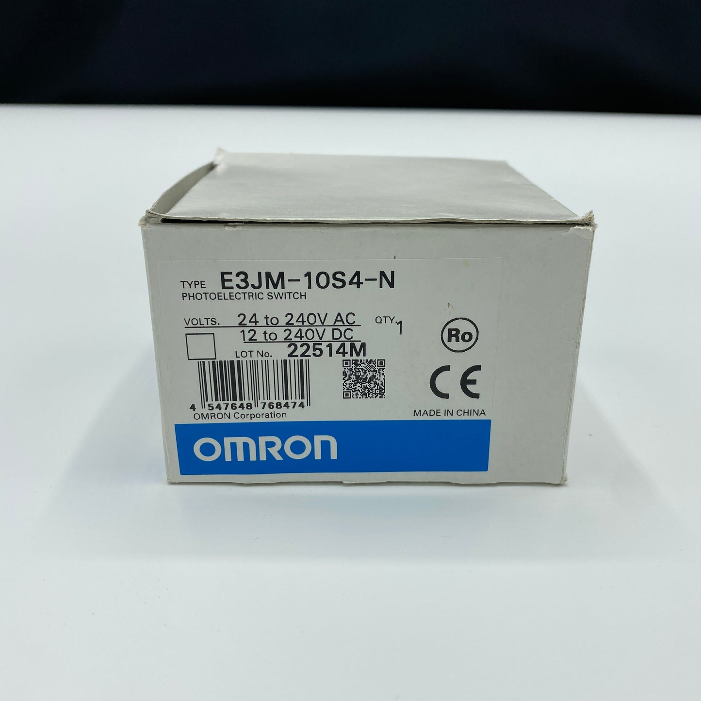 オムロン E3JM-10S4-N AC/DC電源フリータイプ 光電センサ（透過形）| 八雲機械工具
