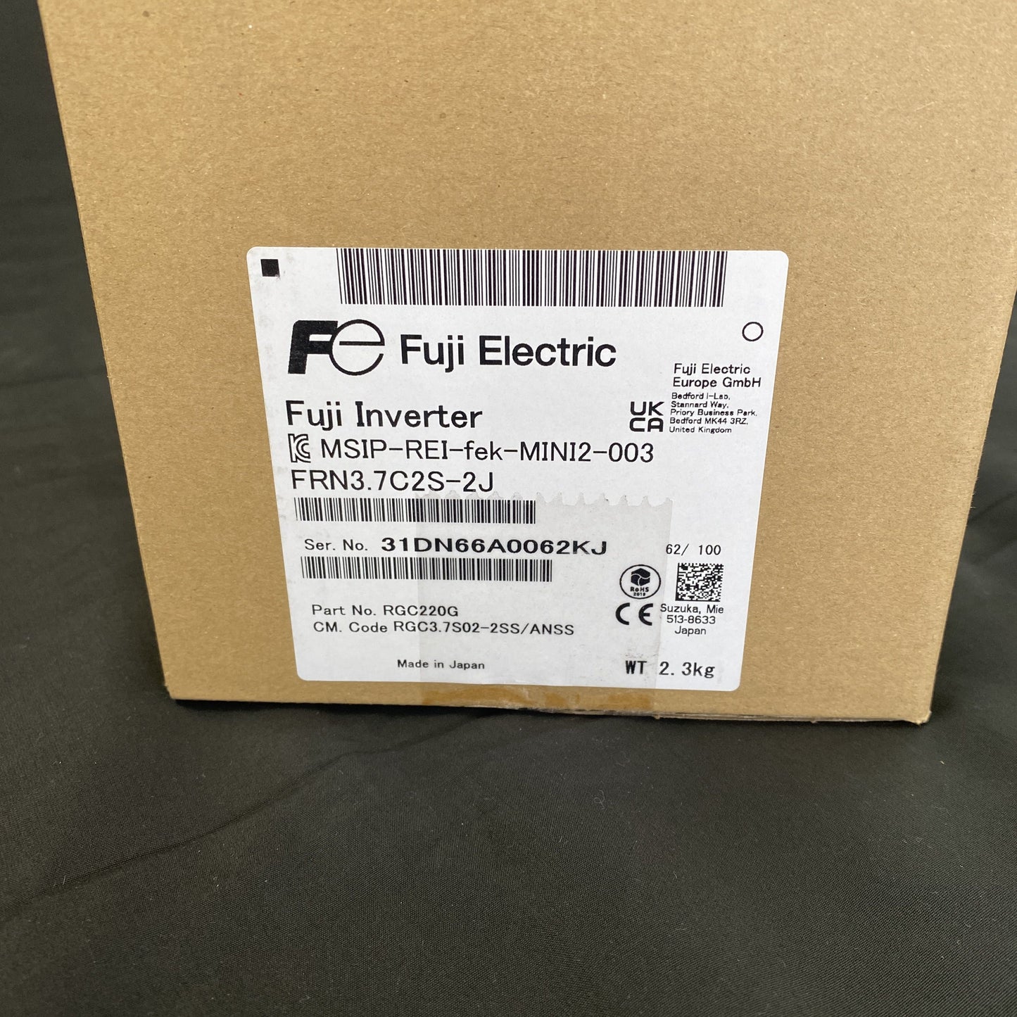 Fuji Electric FRN3.7C2S-2J Inverter