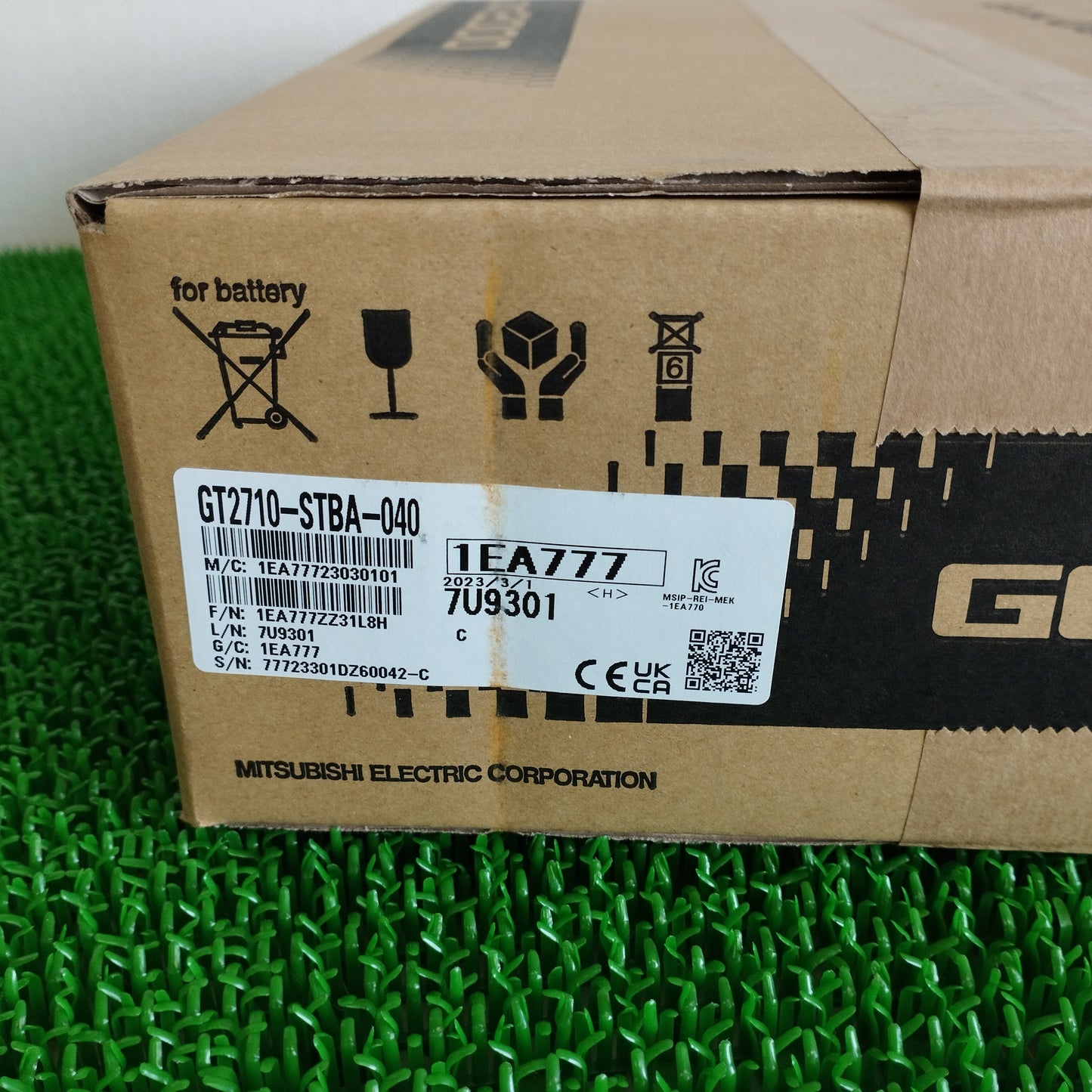 三菱電機 GT2710-STBA-040 タッチパネル GOT2000シリーズ GT27モデル