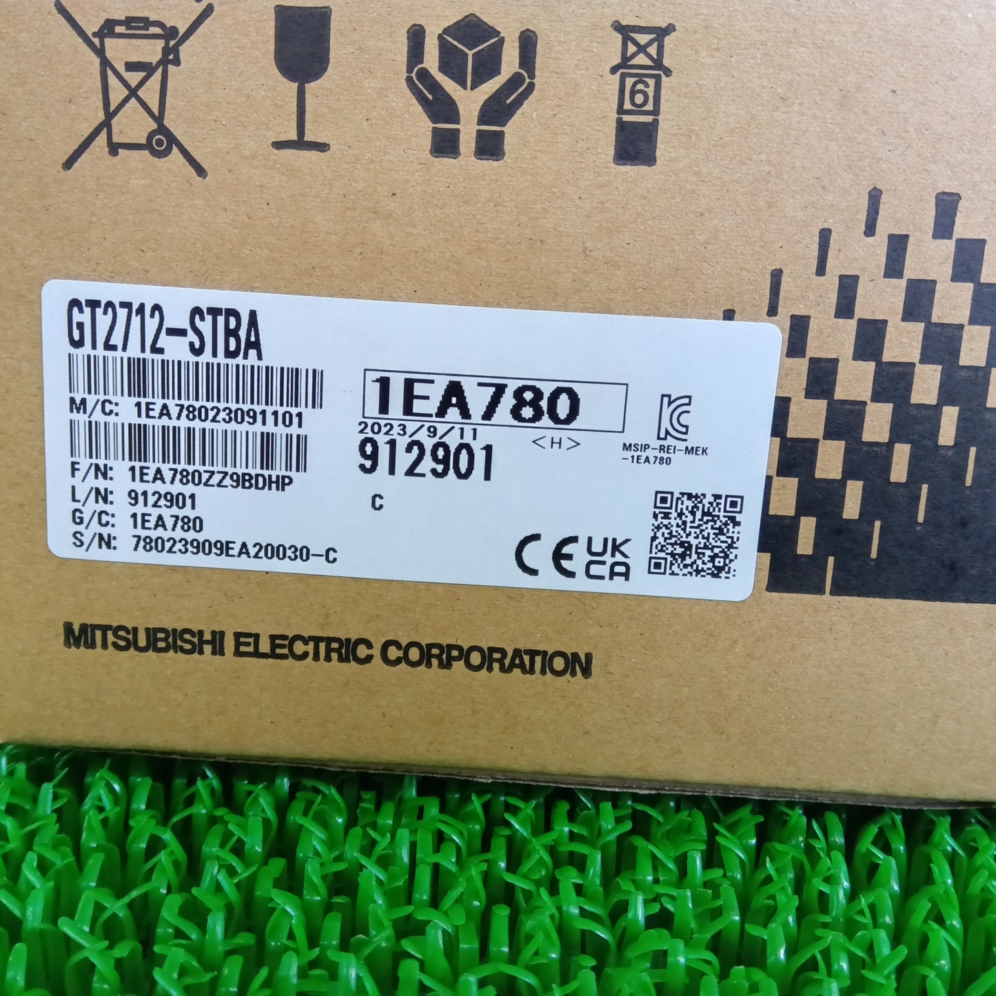 三菱電機 GT2712-STBA グラフィックオペレーションターミナル