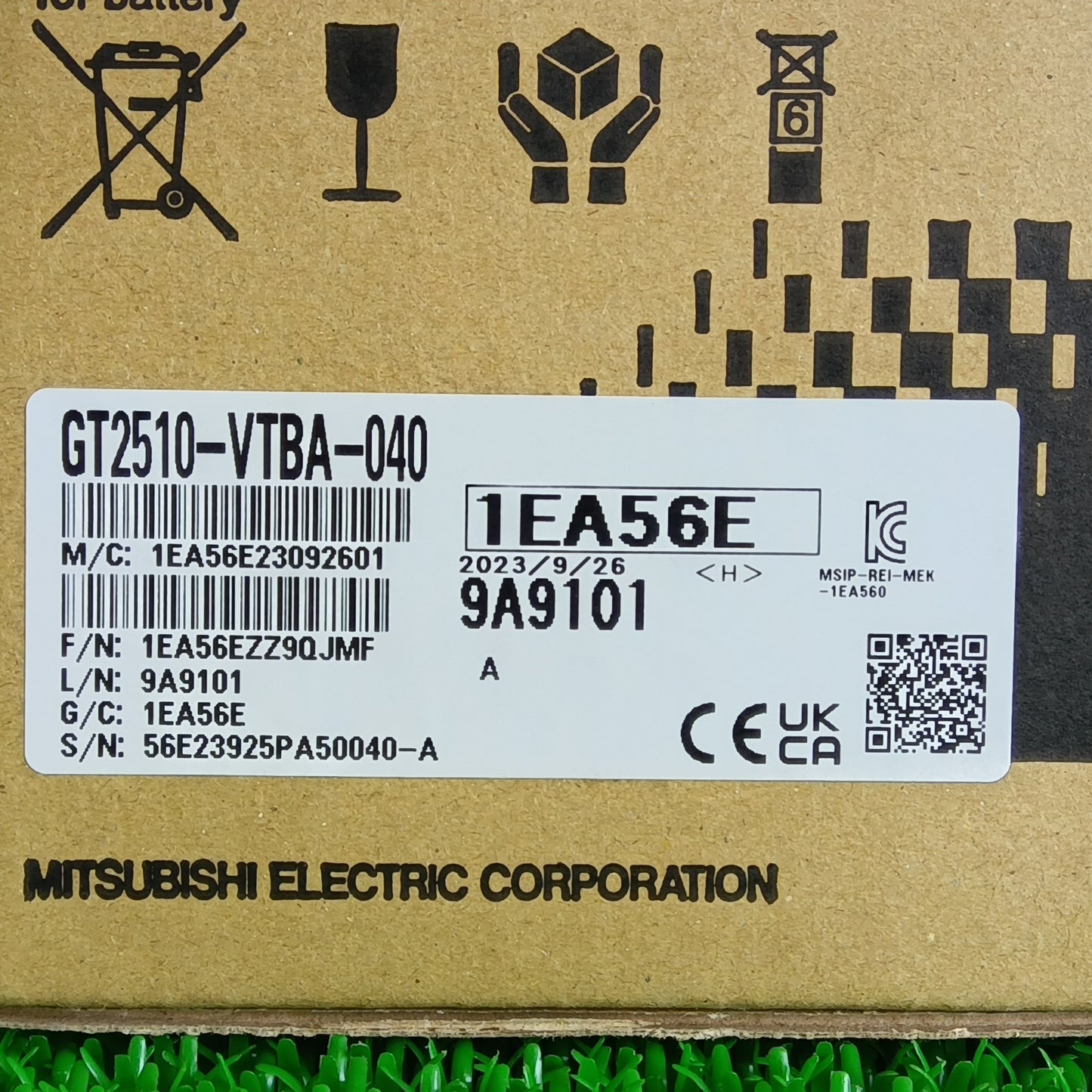 三菱電機 GT2510-VTBA-040 GOT本体