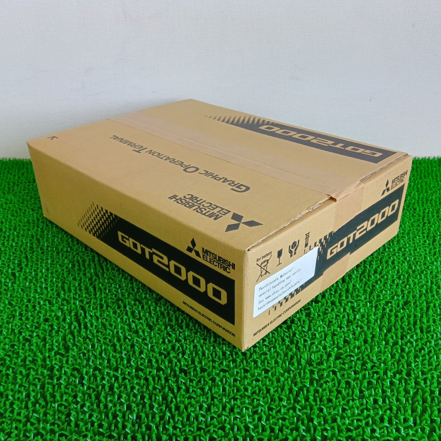 三菱電機 GT2510-VTBA-040 GOT本体