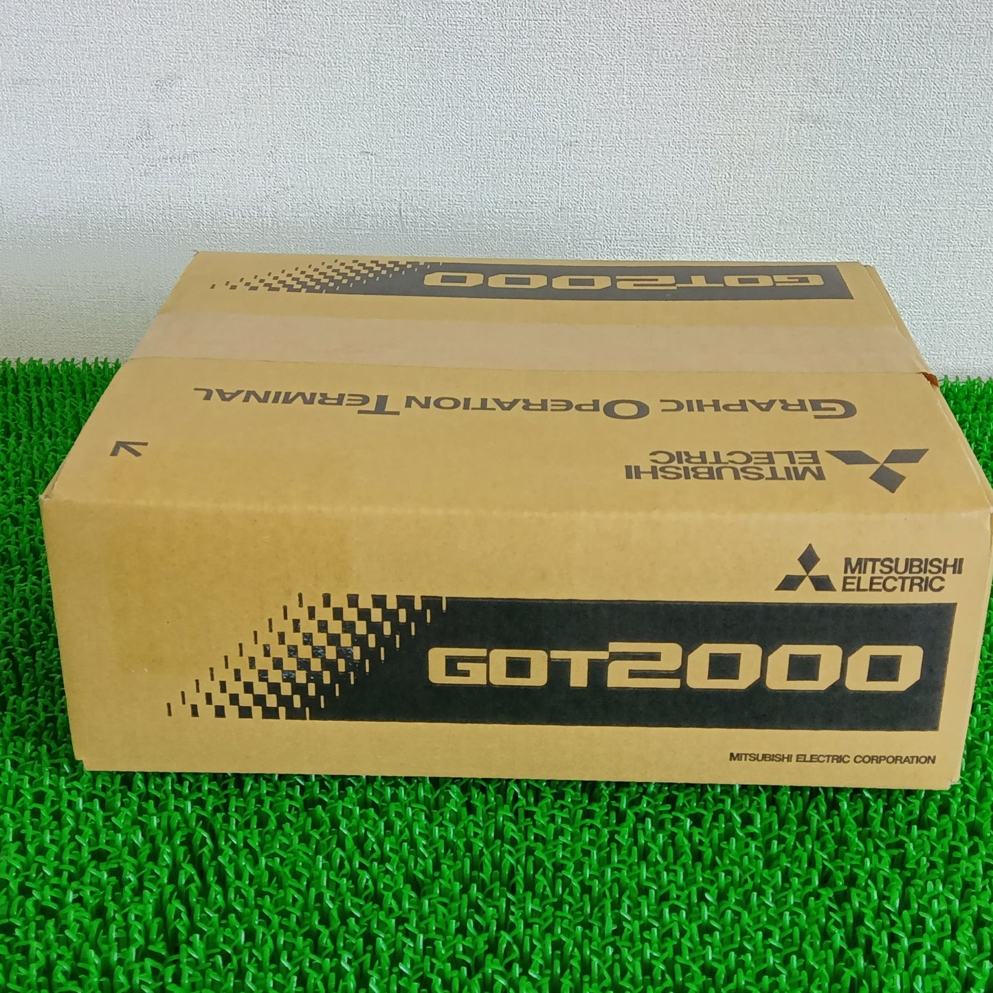 三菱電機 GT2708-VTBA GOT本体