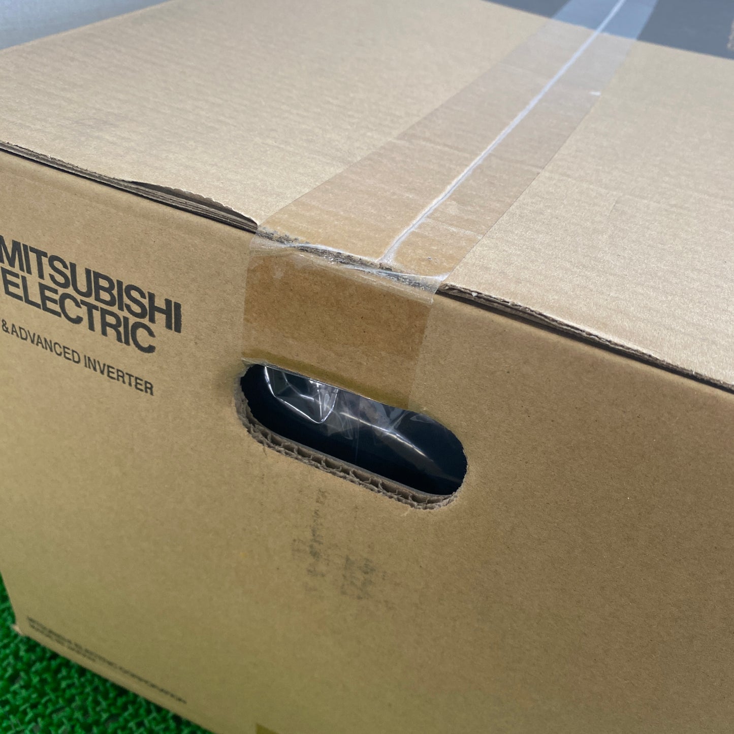 三菱電機 FR-A820-18.5K-1 ｲﾝﾊﾞｰﾀ