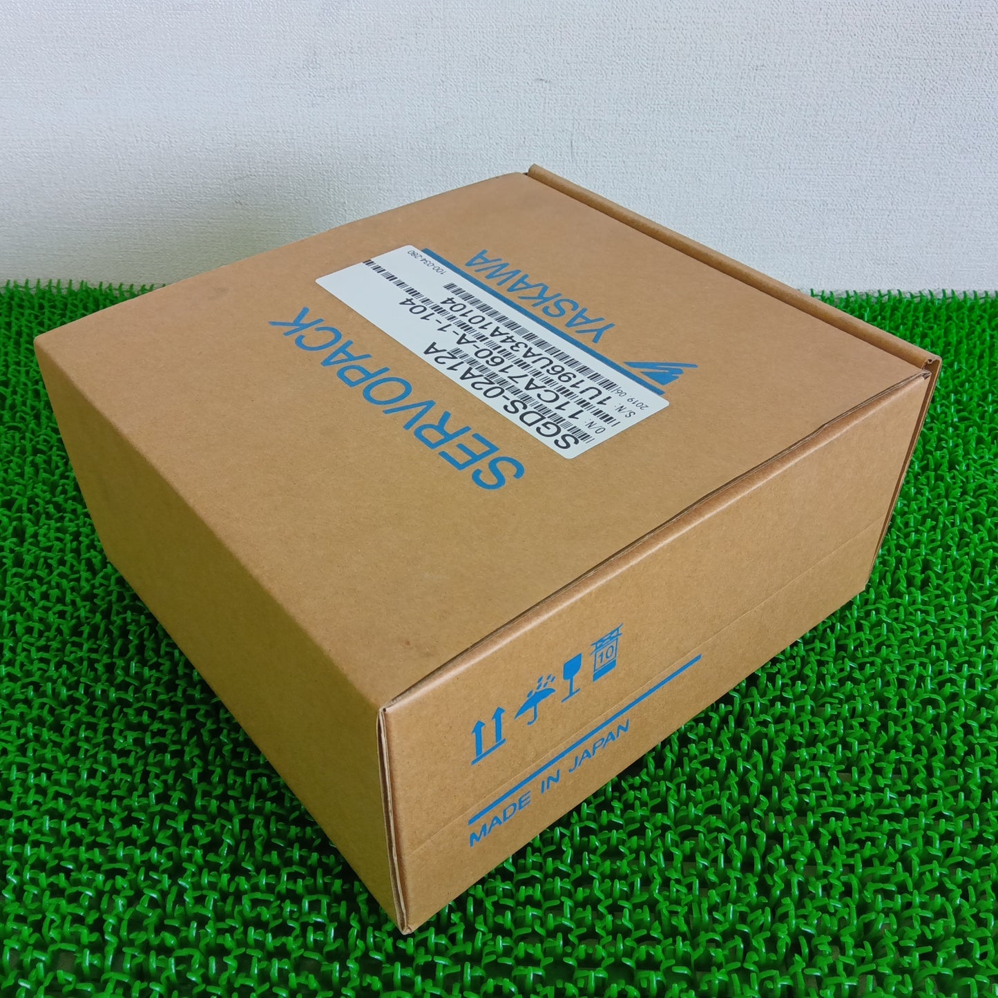 安川電機 SGDS-02A12A ACサーボパック