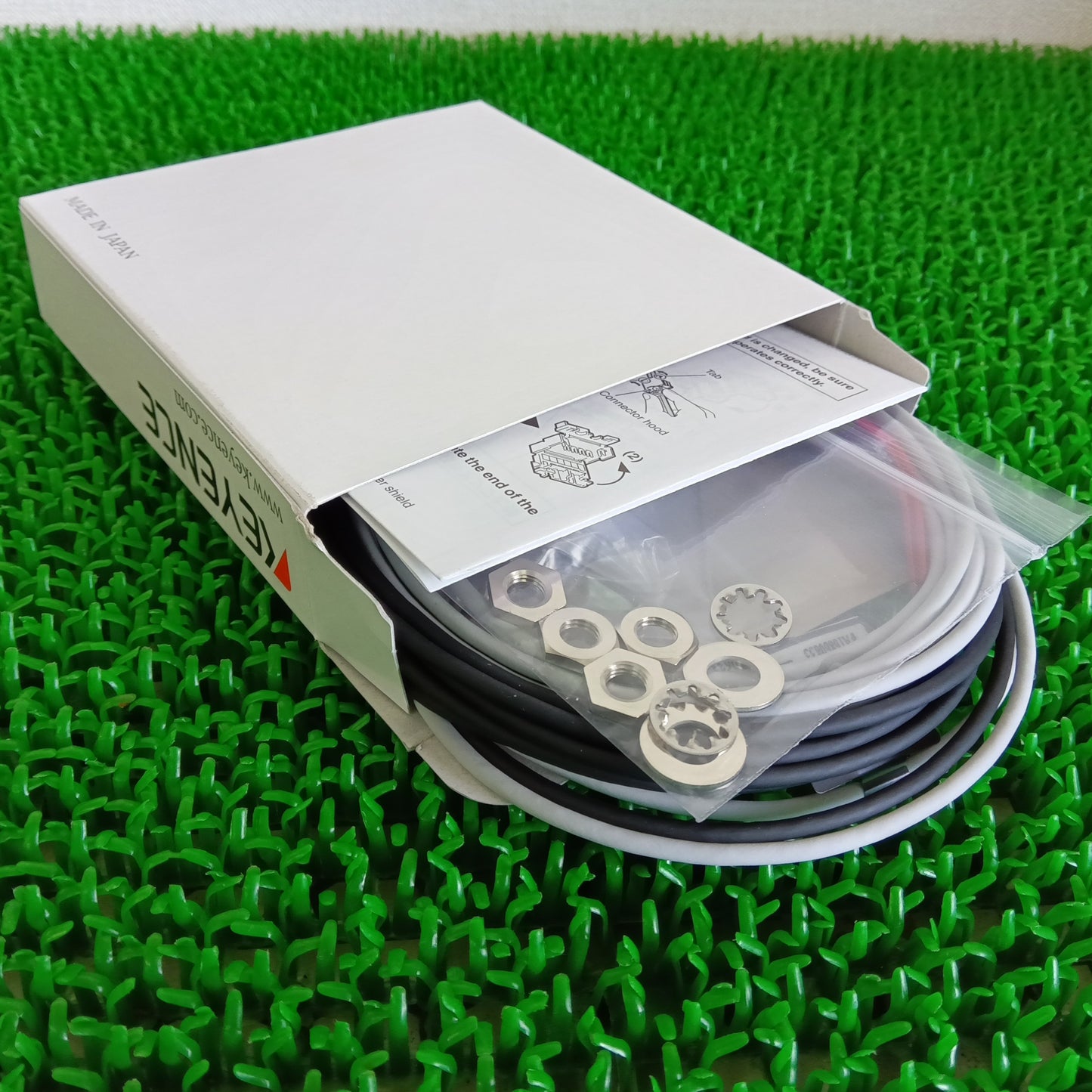 キーエンス LV-S71 超小型デジタルレーザセンサ