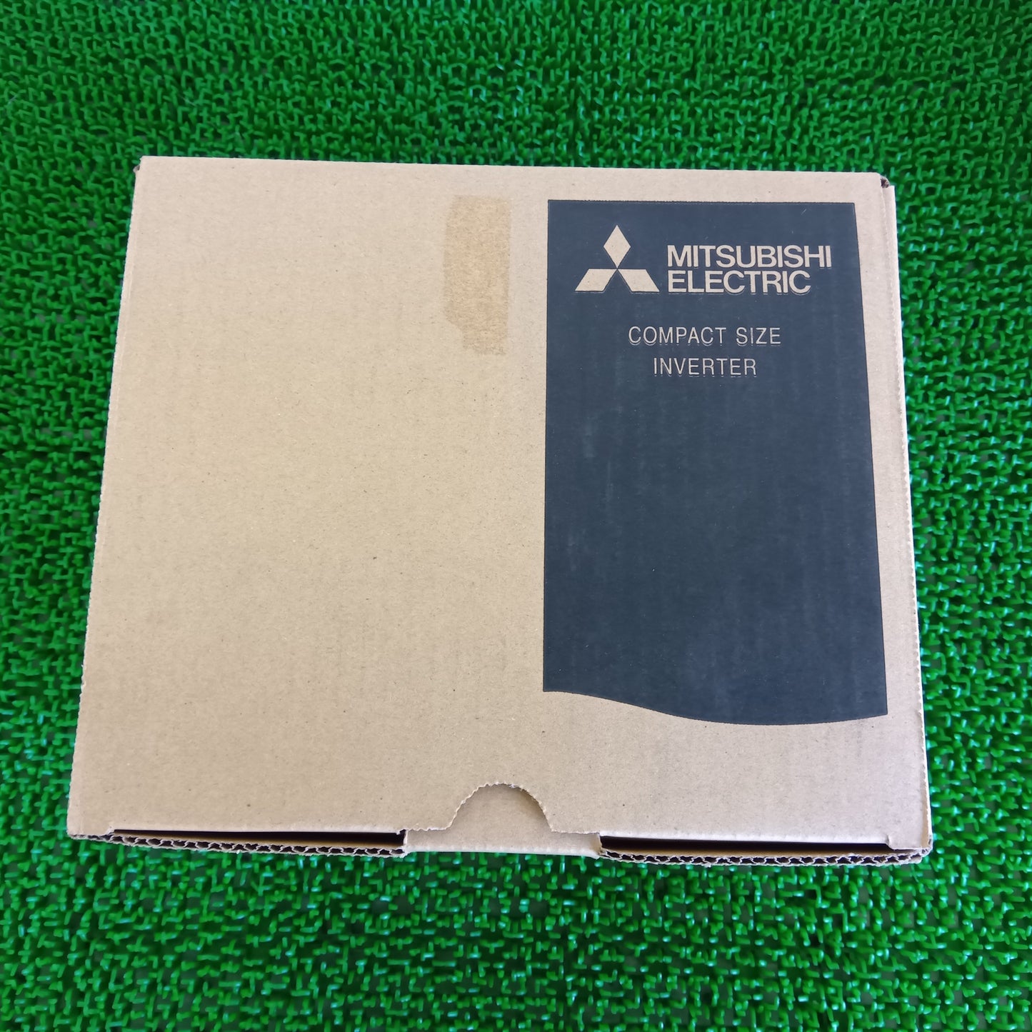 三菱電機 FR-E720-1.5K インバータ FREQROL-E700シリーズ