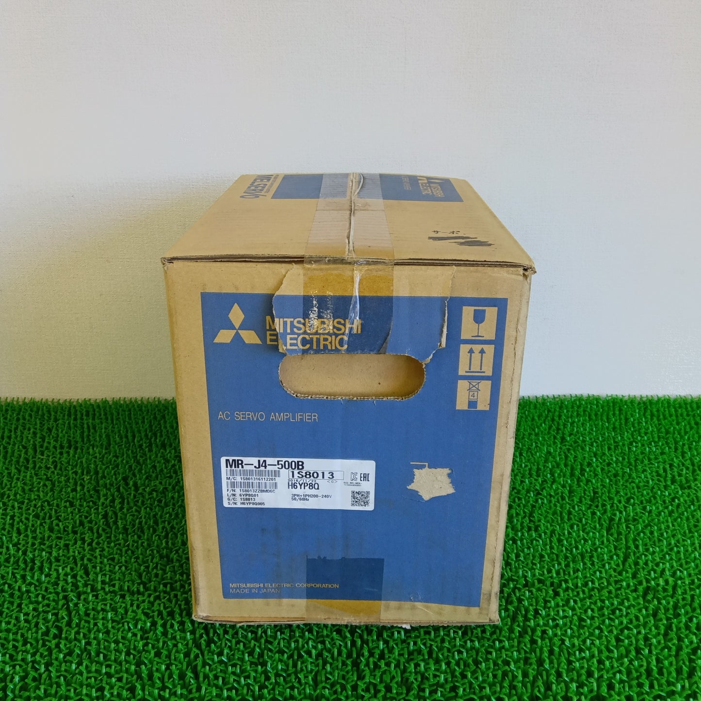 三菱電機 MR-J4-500B サーボアンプ 保管汚れあり