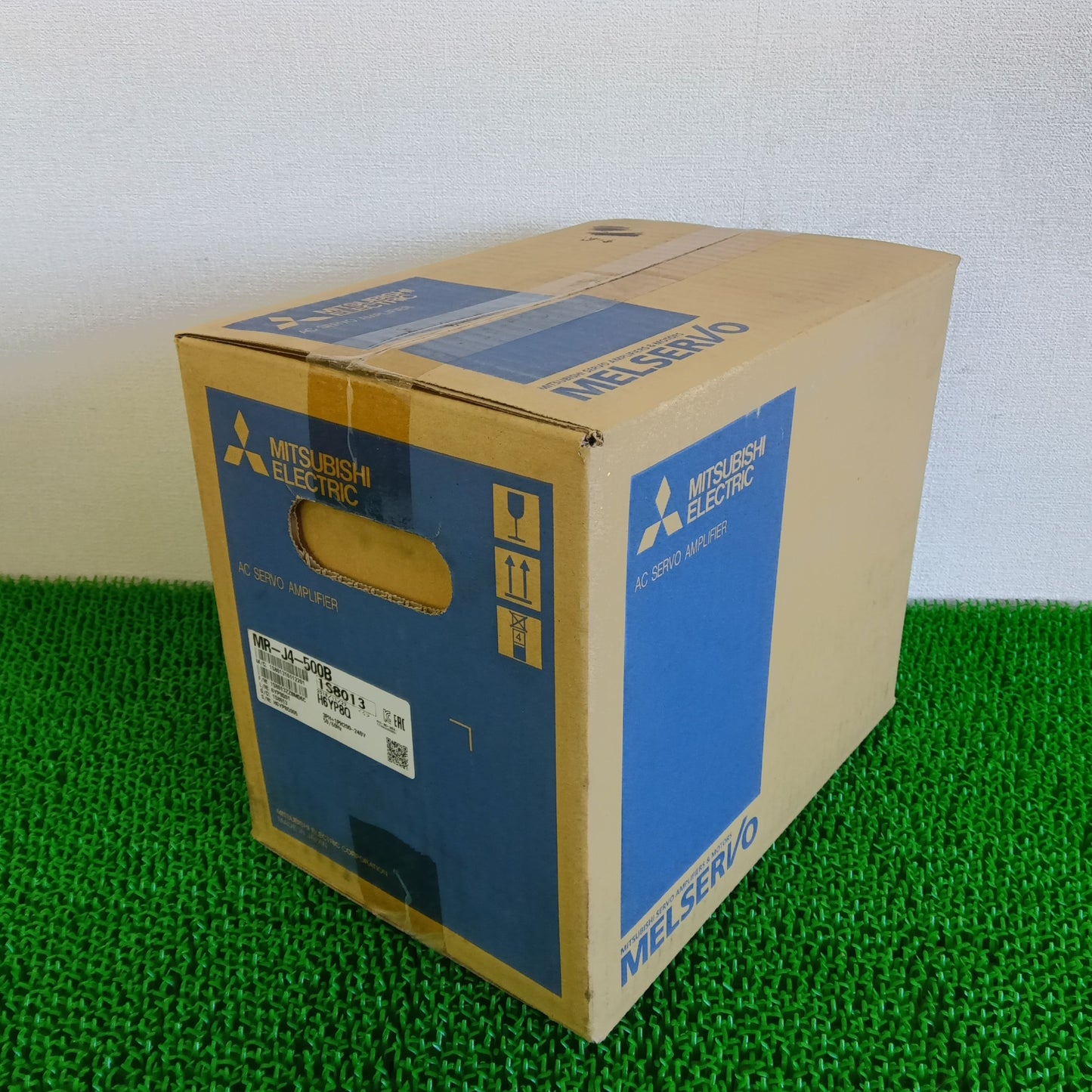 三菱電機 MR-J4-500B サーボアンプ 保管汚れあり