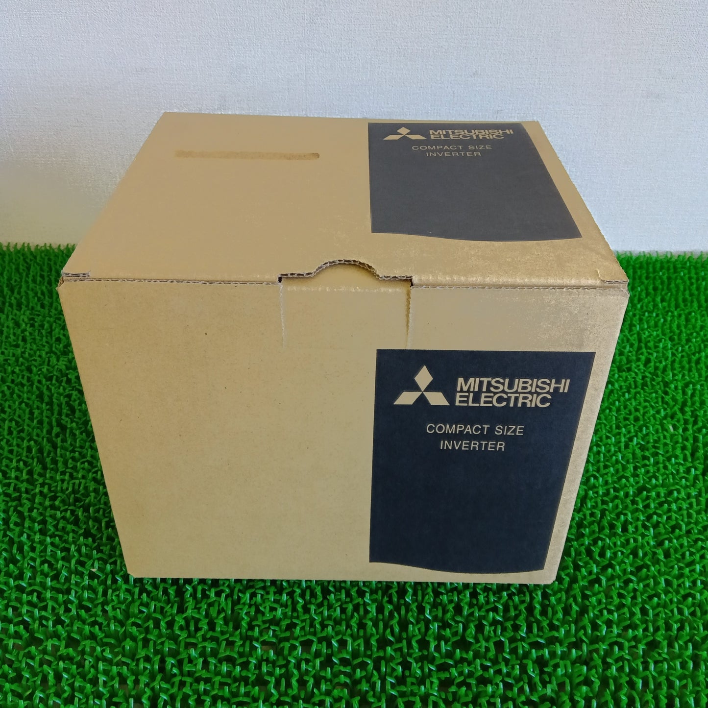 三菱電機 FR-D720-2.2K インバーター 保管品