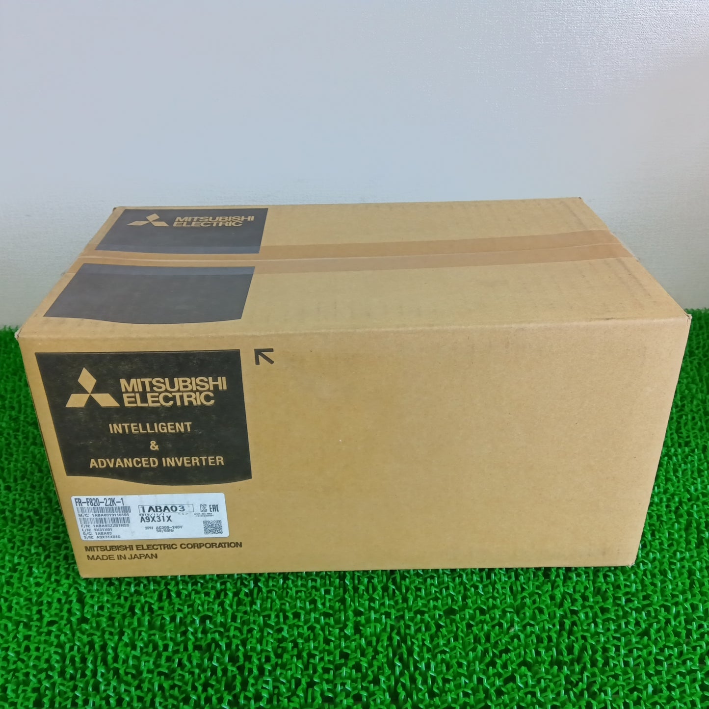 三菱電機 FR-F820-2.2K-1 インバーター
