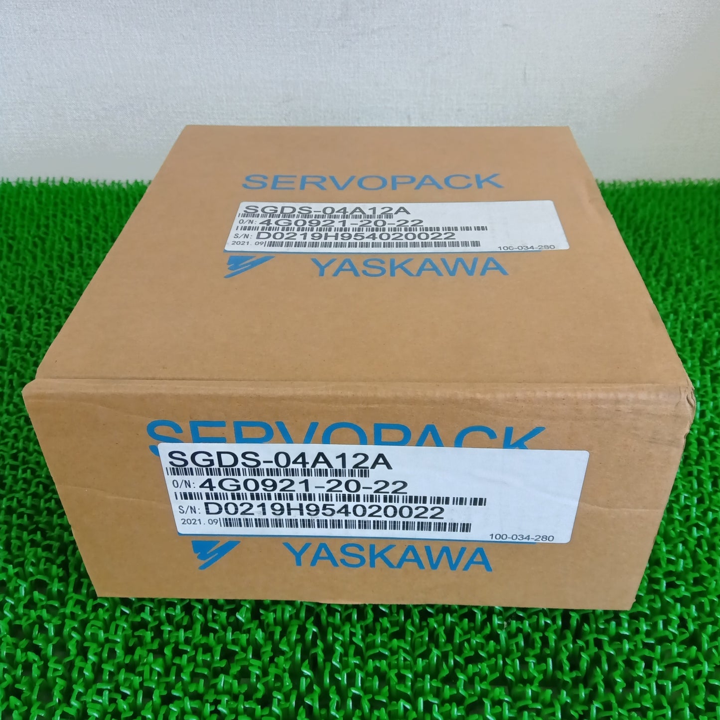 安川電機 SGDS-04A12A サーボアンプ