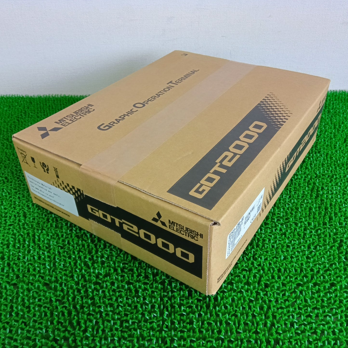 三菱電機 GT2510-VTBA-040 タッチパネル 未使用新品