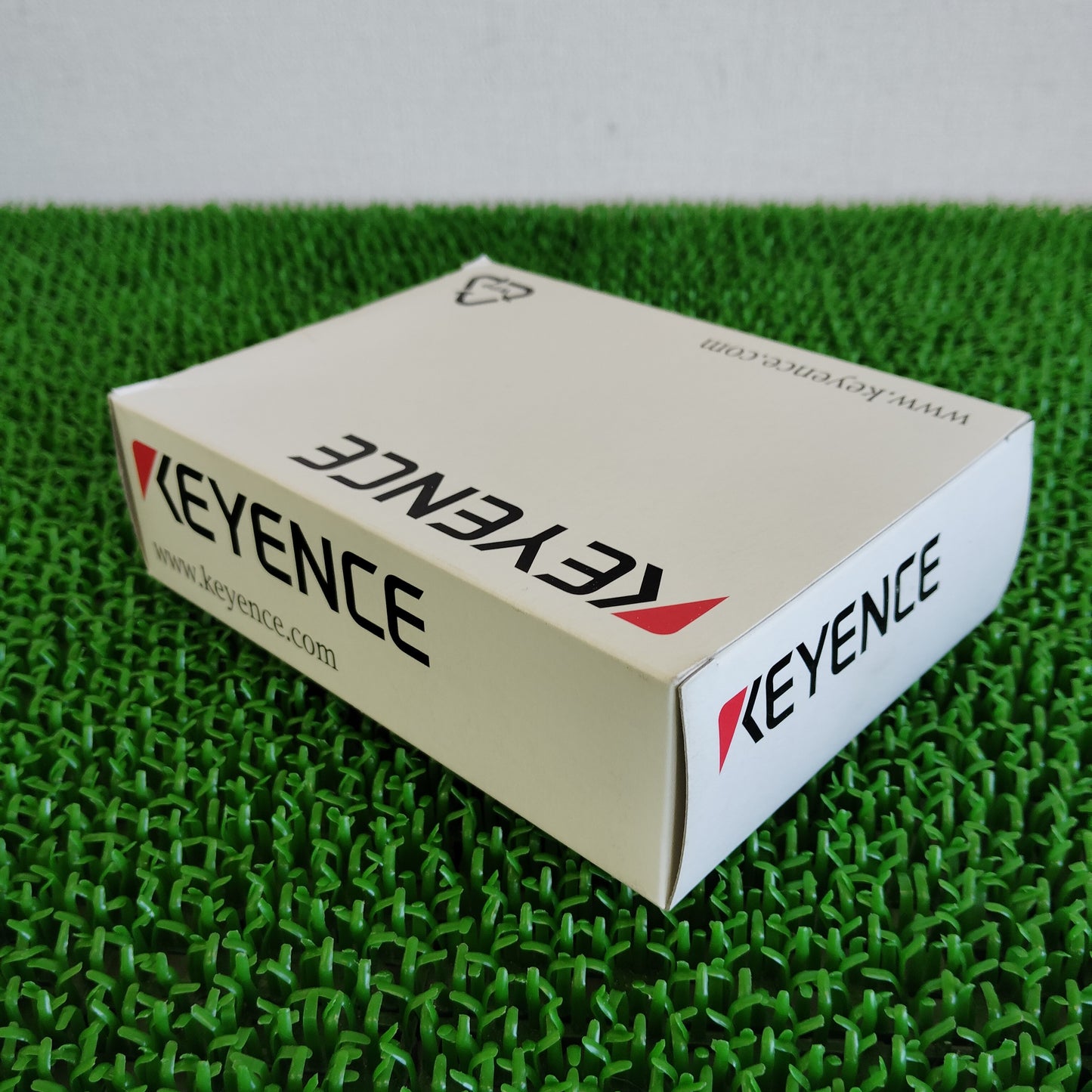 キーエンス CZ-V21A RGBデジタル判別センサ 外箱文字記入