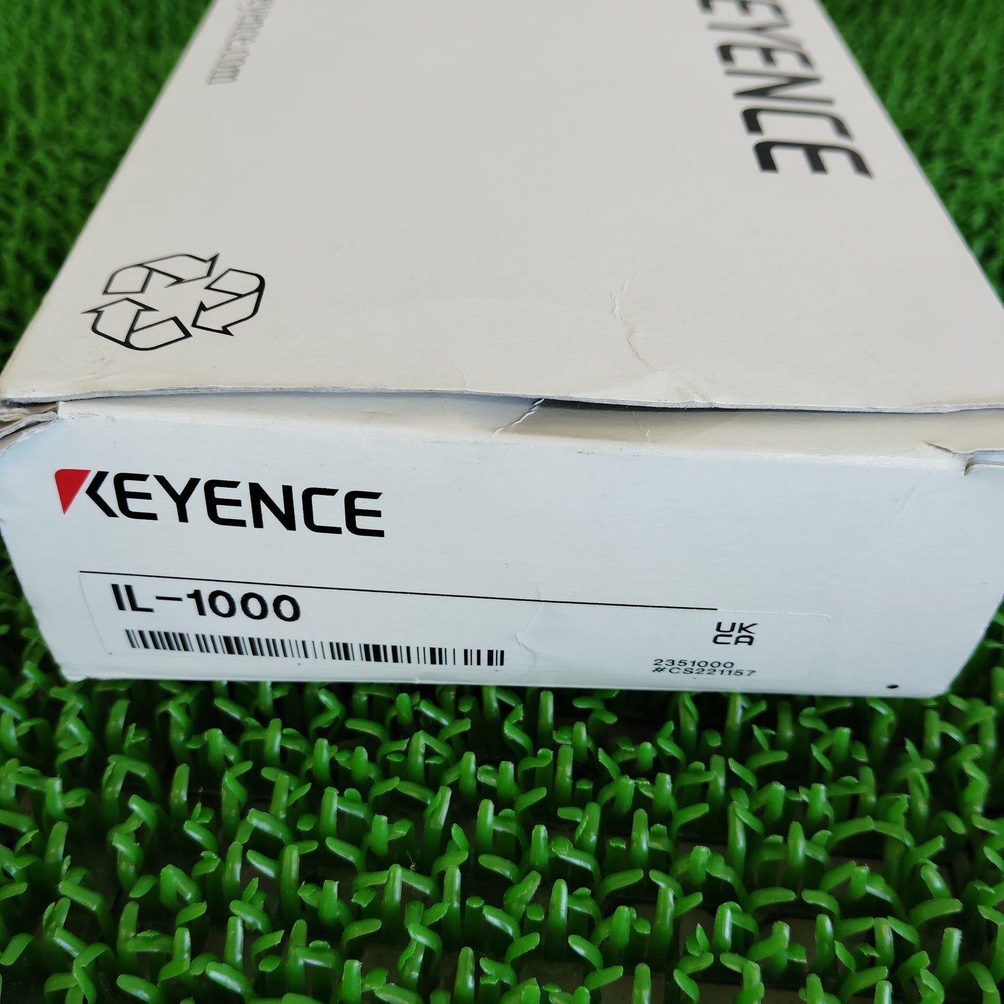 キーエンス IL-1000 レーザセンサ