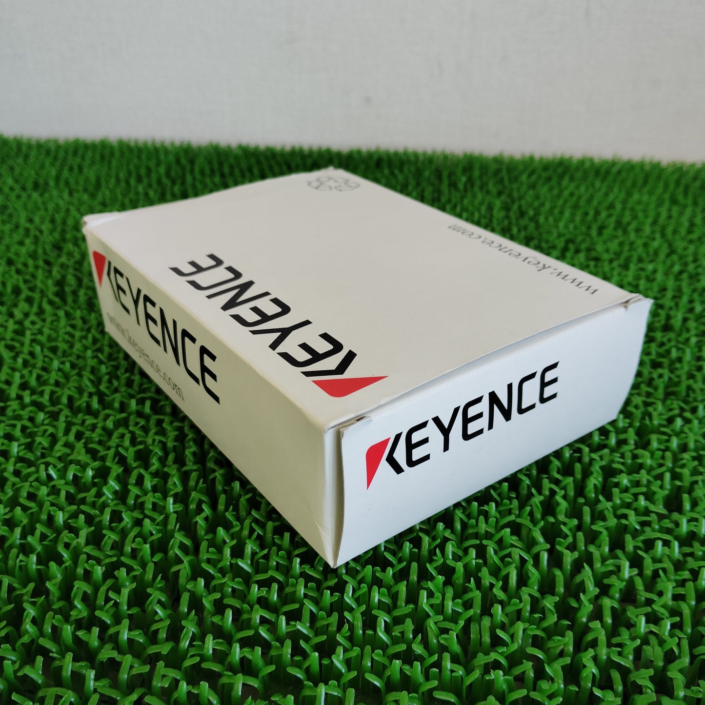 キーエンス IL-1000 レーザセンサ