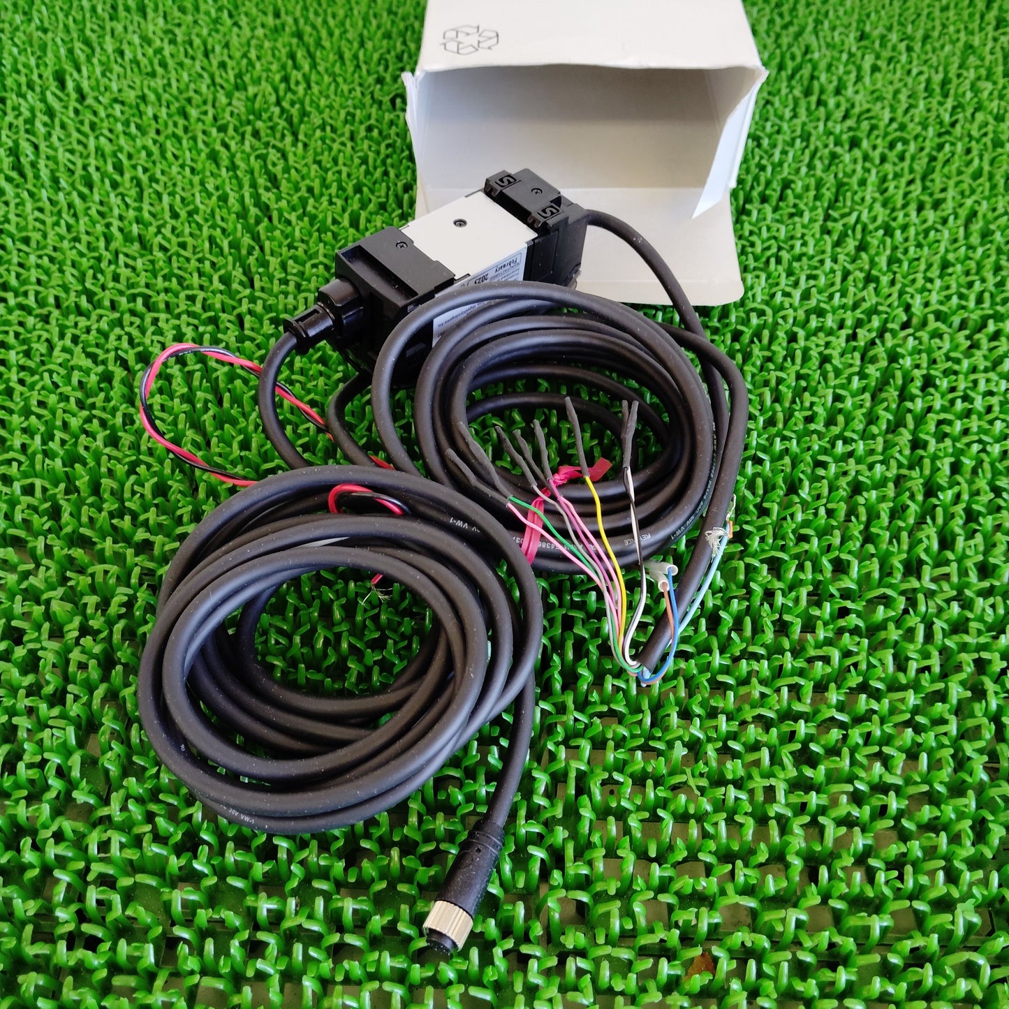 キーエンス IL-1000 レーザセンサ