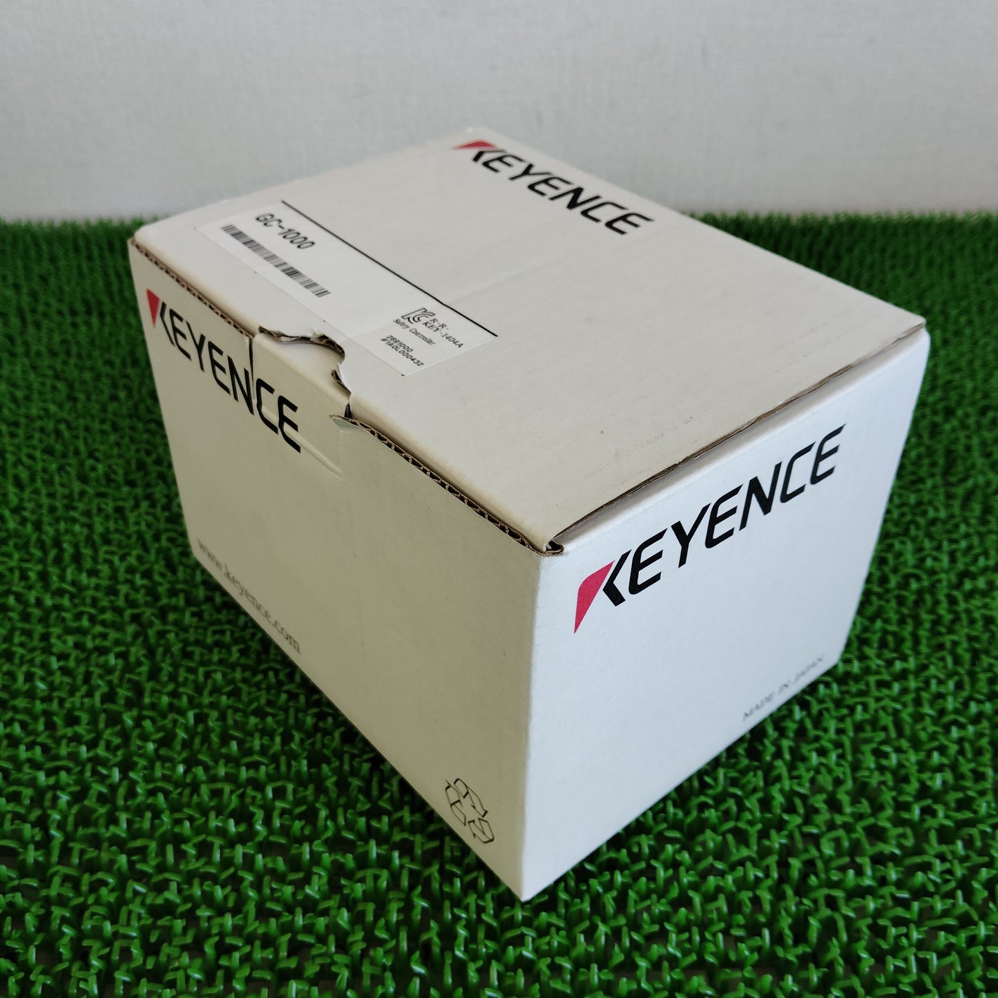 キーエンス GC-1000 セーフティコントローラ 外箱文字記入あり