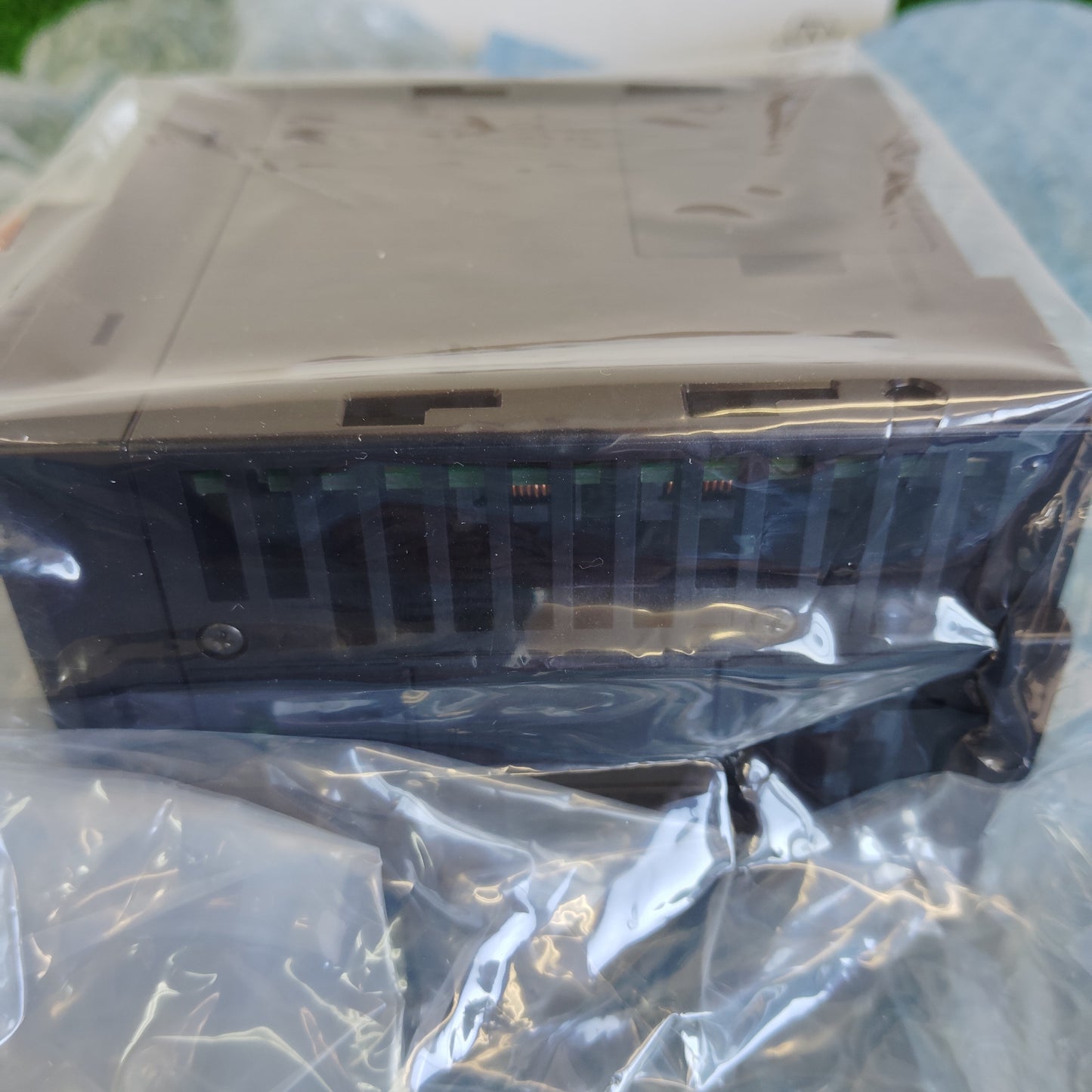 キーエンス GC-1000 セーフティコントローラ 外箱文字記入あり