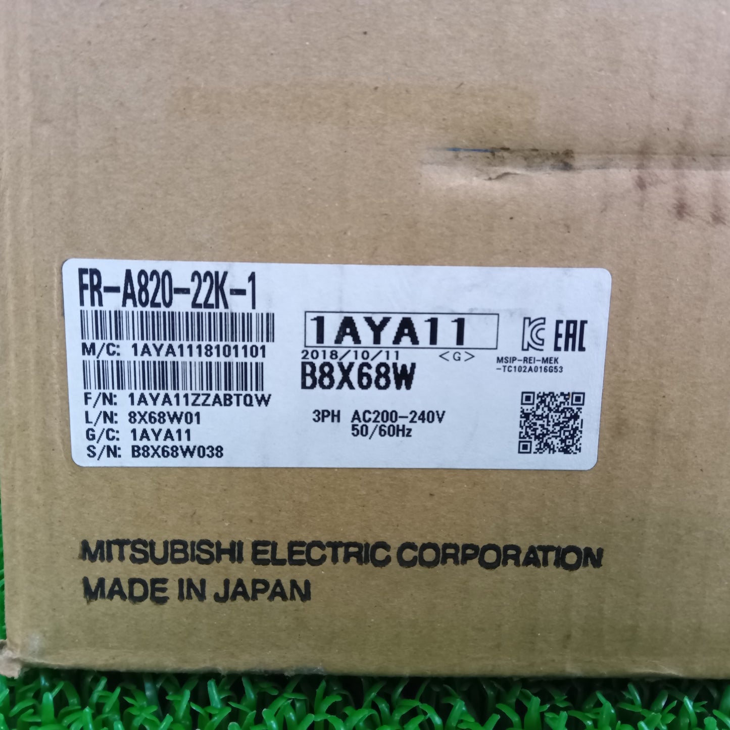 三菱電機 FR-A820-22K-1 インバーター 箱汚れあり