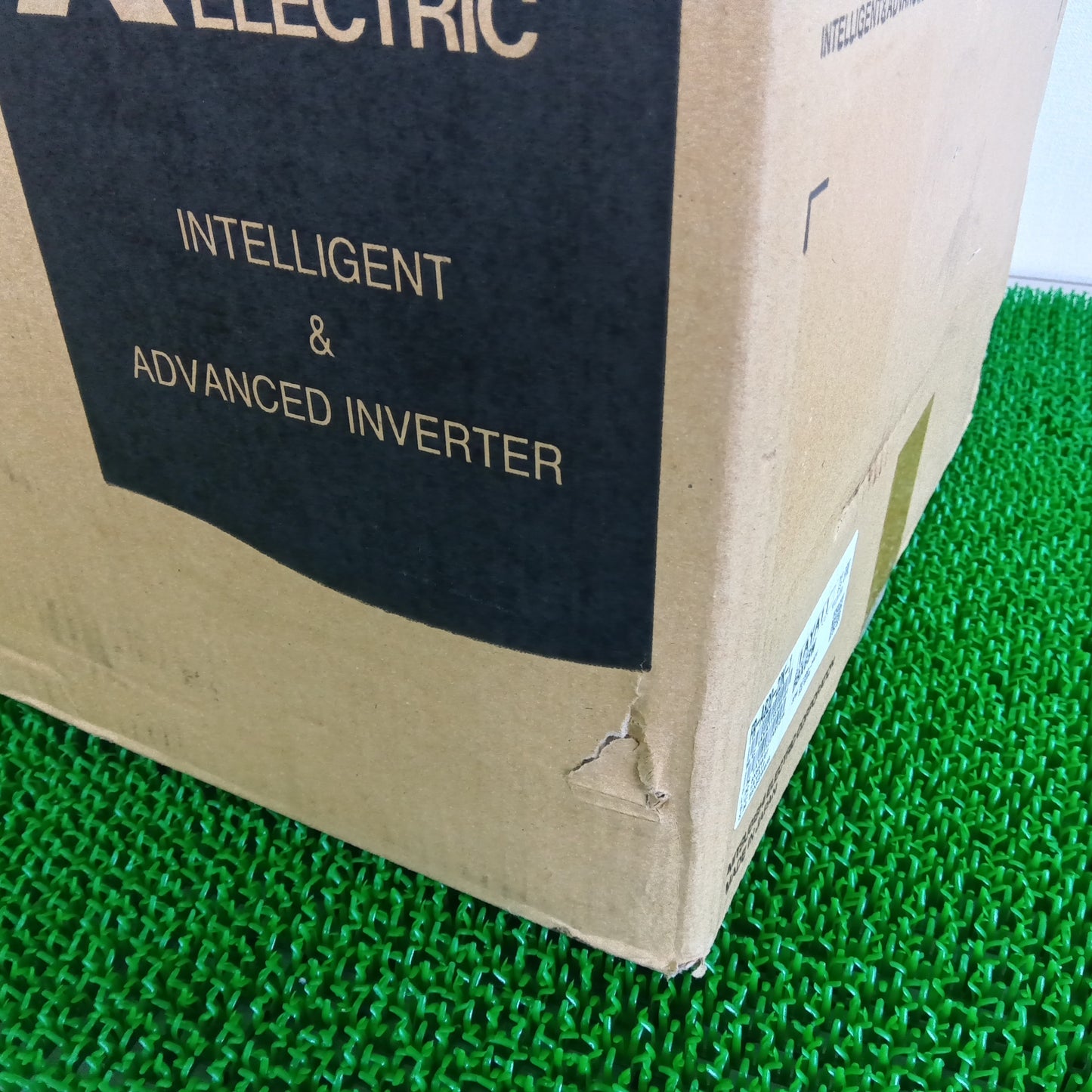 三菱電機 FR-A820-22K-1 インバーター 箱汚れあり