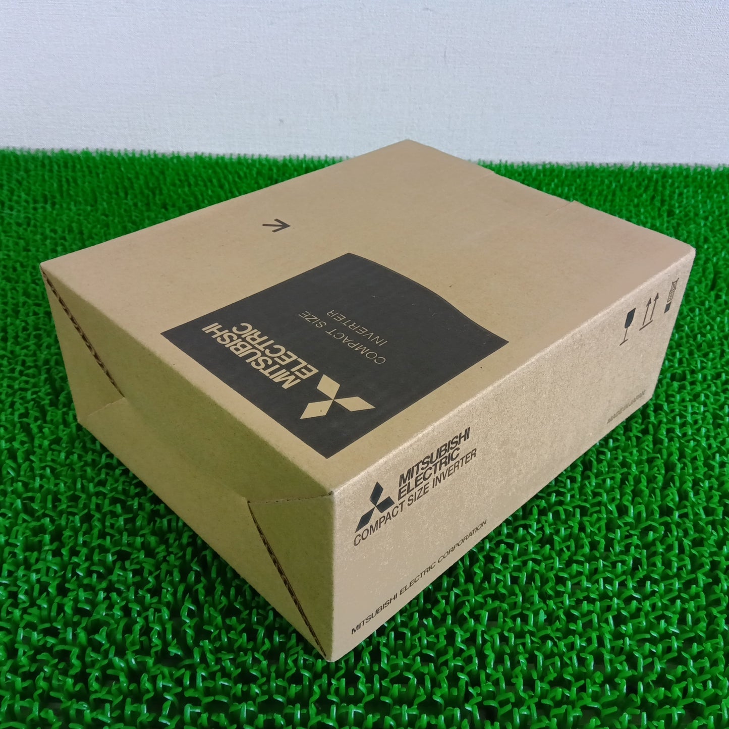 三菱電機 FR-D720-0.2K インバーター