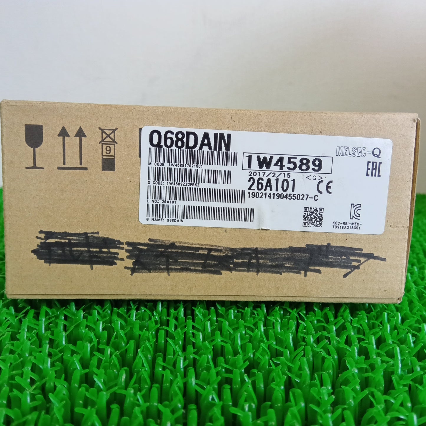 三菱電機 Q68DAIN シーケンサー 箱汚れあり