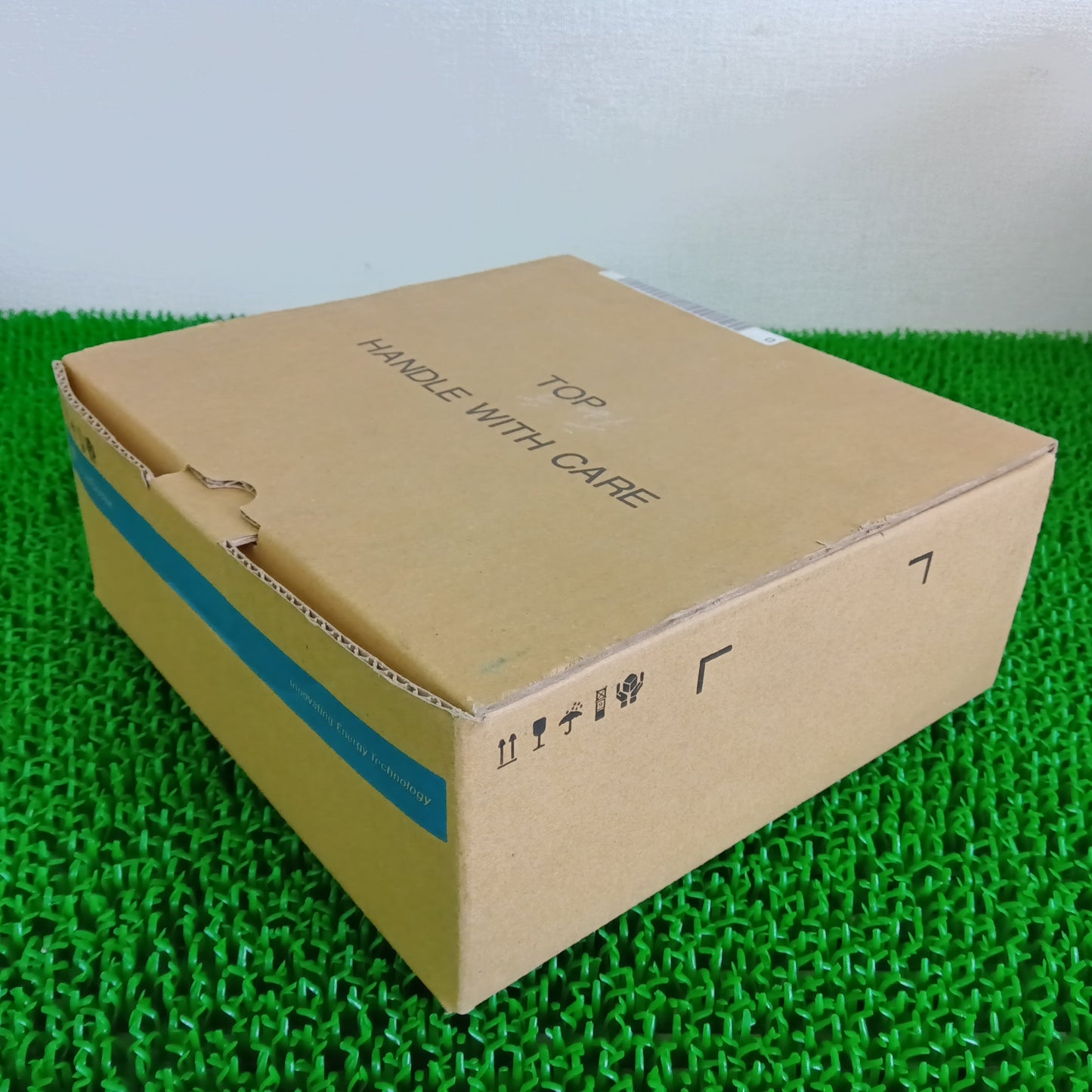 富士電機 RYT401D5-VS2 サーボアンプ 箱汚れあり