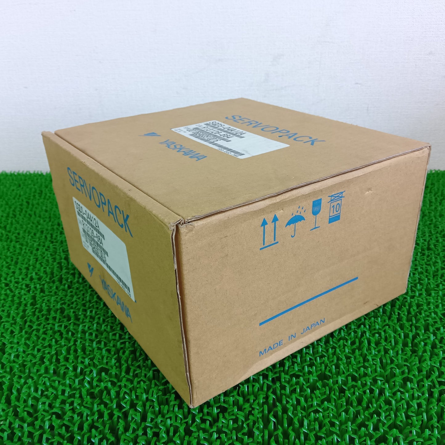 安川電機 SGDS-04A12A サーボアンプ 未開封