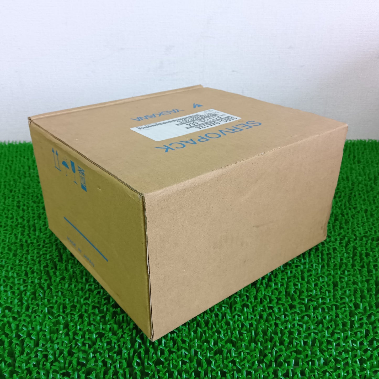 安川電機 SGDS-04A12A サーボアンプ 未開封