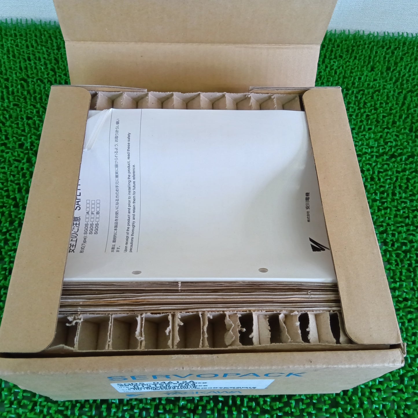 安川電機 SGDS-04A12A サーボアンプ 未開封