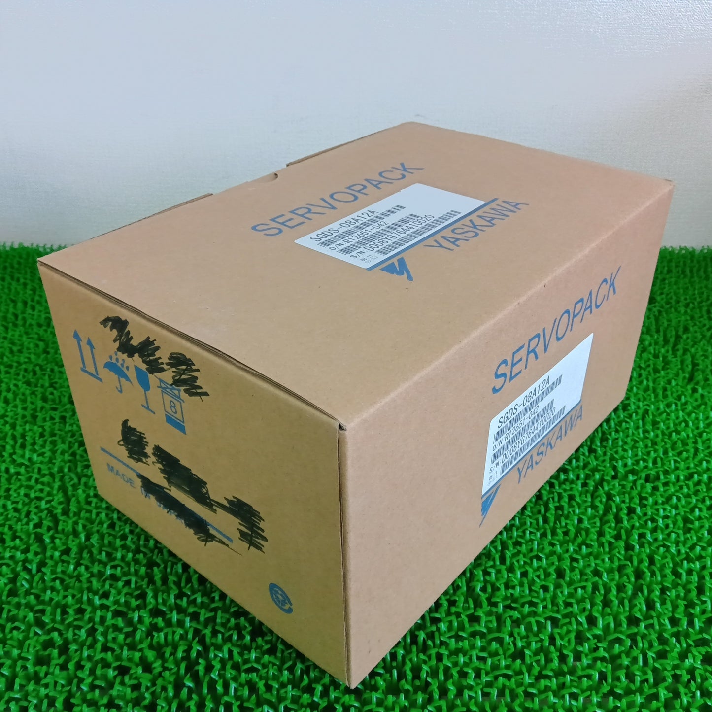 安川電機 SGDS-08A12A サーボアンプ 未開封 | 八雲機械工具