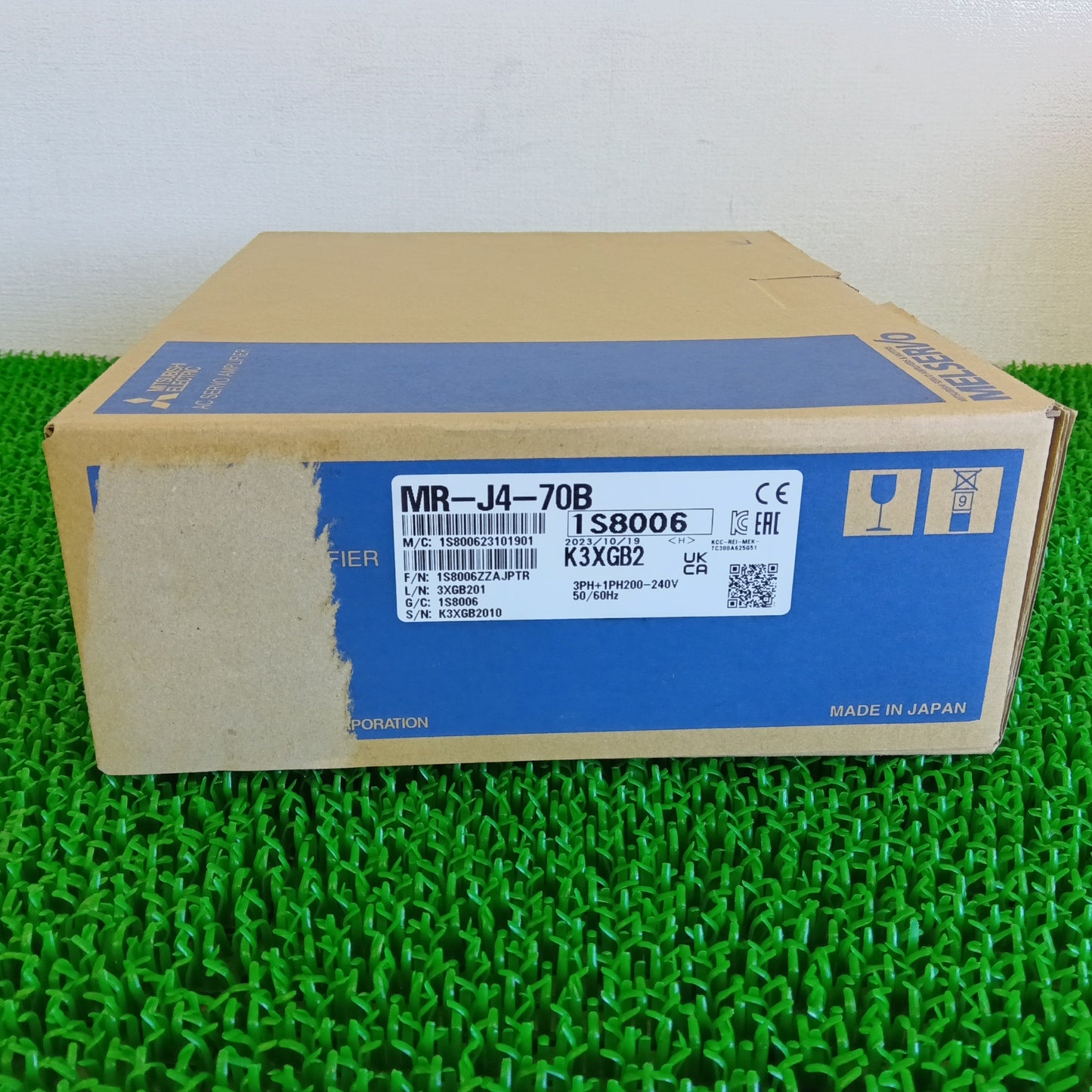 三菱電機 MR-J4-70B サーボアンプ 箱汚れあり