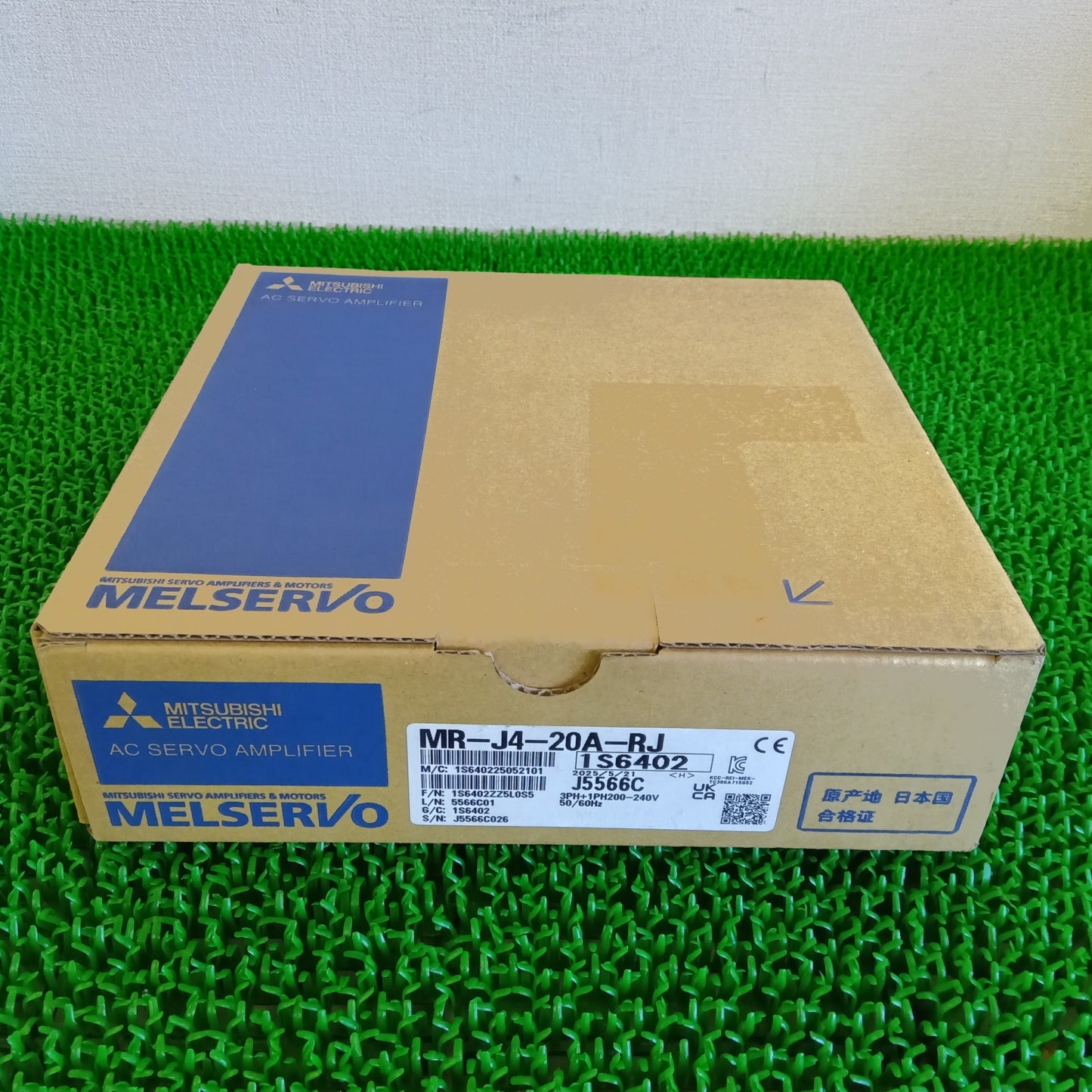 三菱電機 MR-J4-20A-RJ サーボアンプ 箱汚れあり