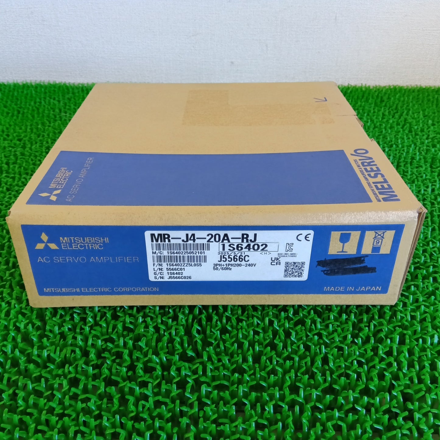 三菱電機 MR-J4-20A-RJ サーボアンプ 箱汚れあり