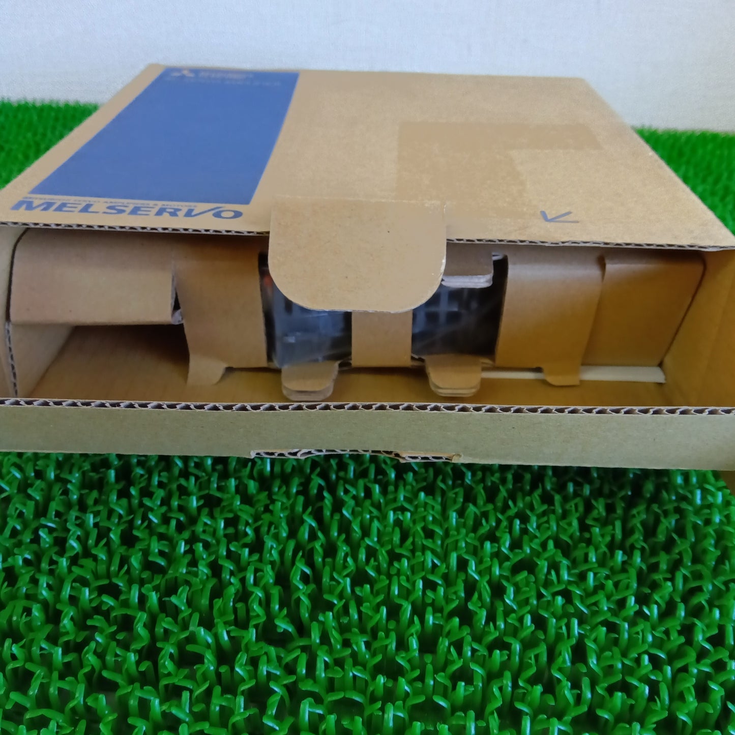 三菱電機 MR-J4-20A-RJ サーボアンプ 箱汚れあり