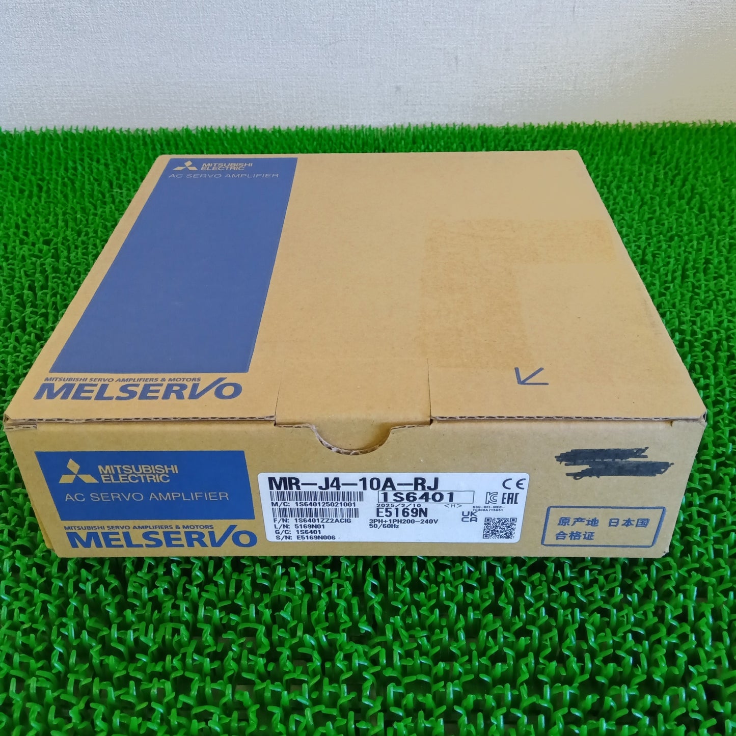 三菱電機 MR-J4-10A-RJ サーボアンプ 箱汚れあり