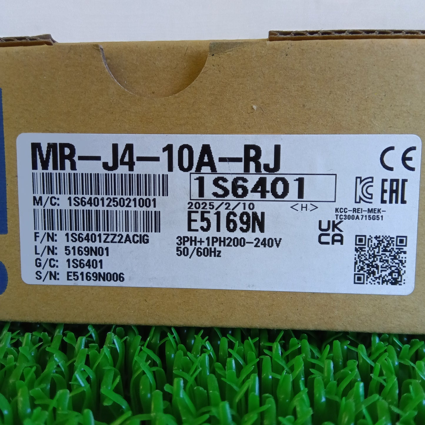 三菱電機 MR-J4-10A-RJ サーボアンプ 箱汚れあり