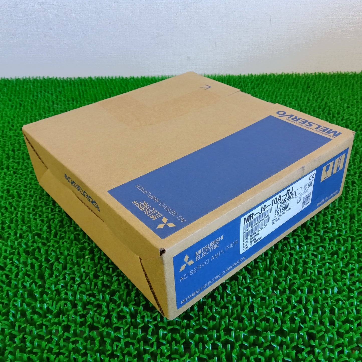 三菱電機 MR-J4-10A-RJ サーボアンプ 箱汚れあり