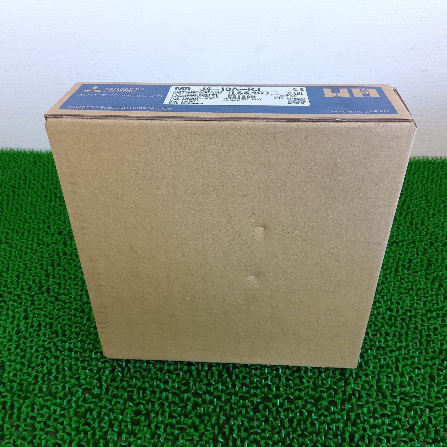 三菱電機 MR-J4-10A-RJ サーボアンプ 箱汚れあり