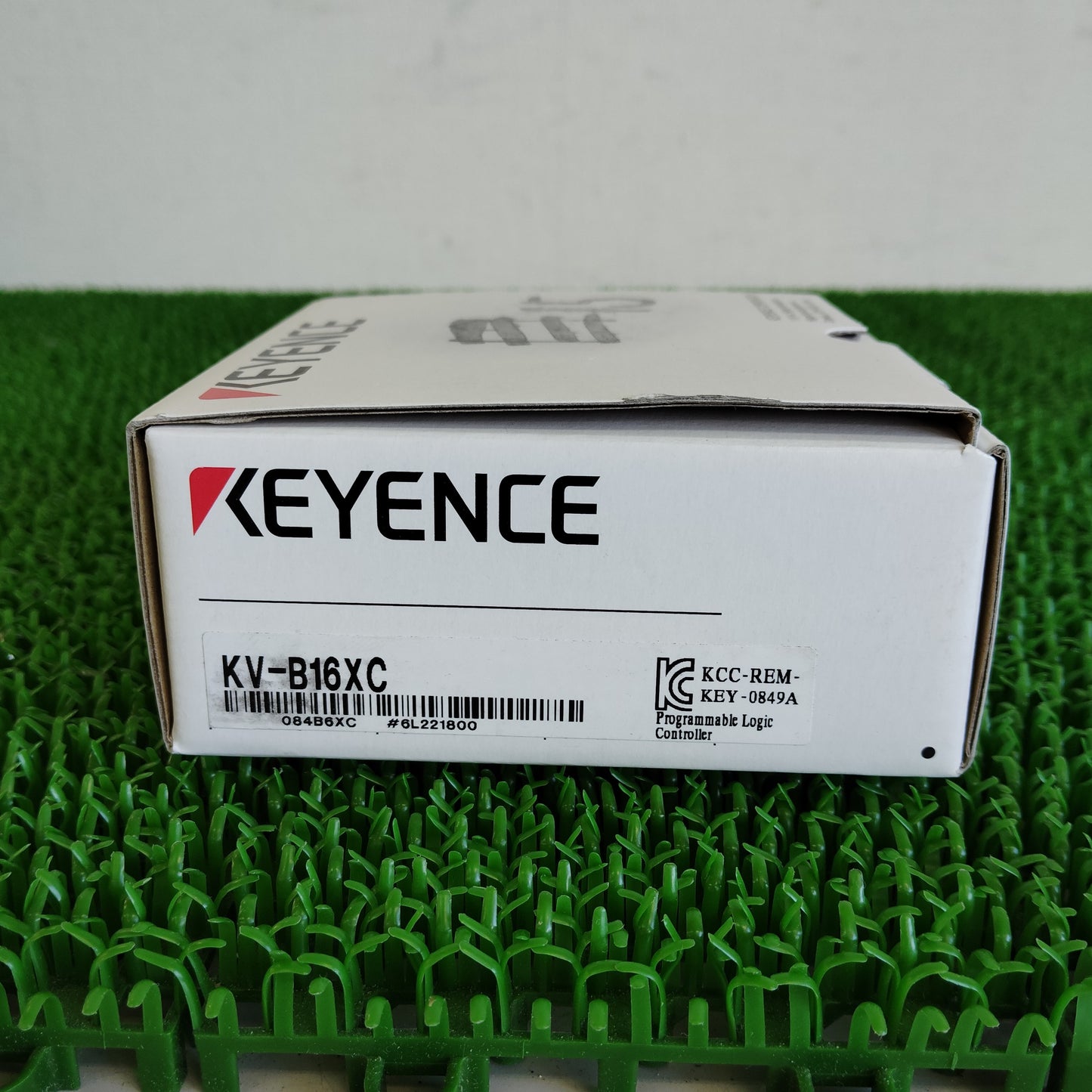 キーエンス KV-B16XC 箱にメモ書きあり ネジ端子台