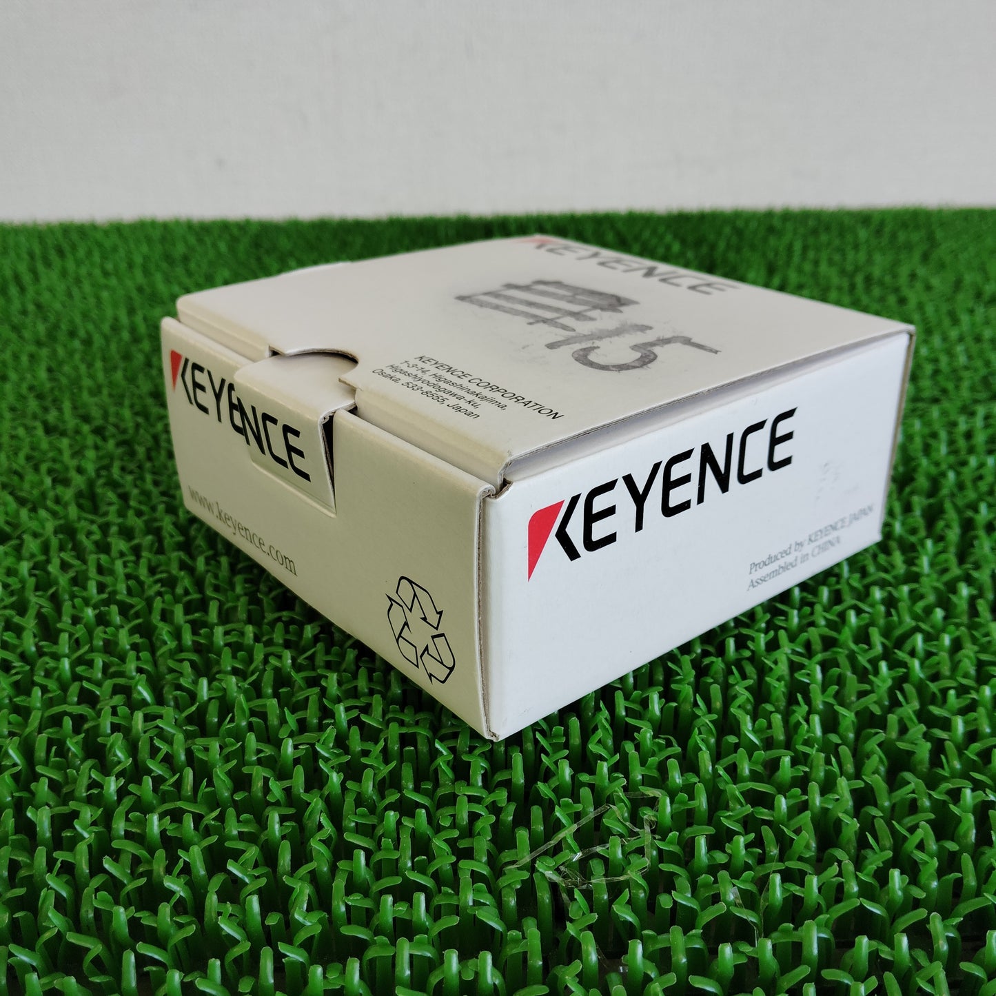 キーエンス KV-B16XC 箱にメモ書きあり ネジ端子台